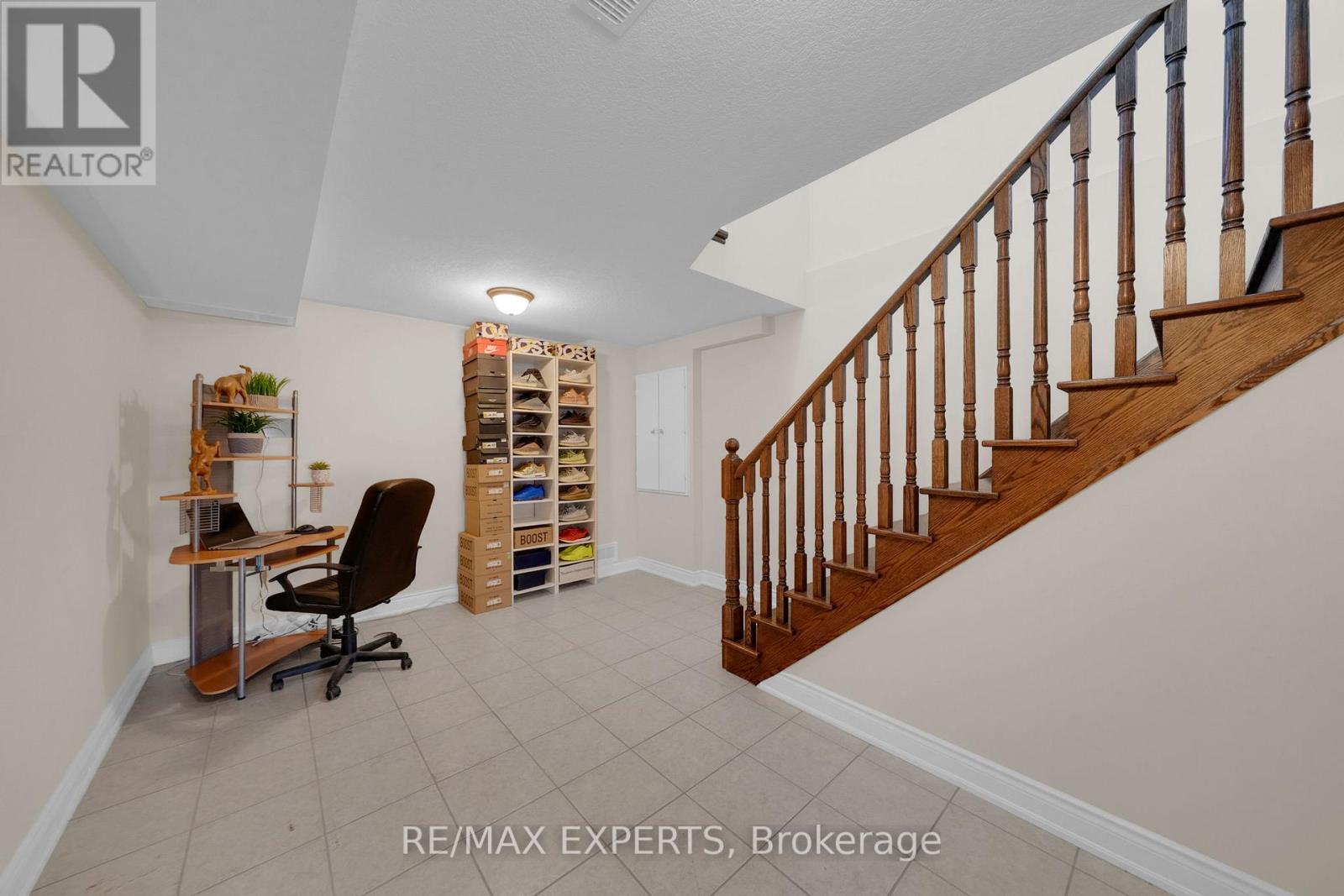 57 Hopkins Crescent N, Bradford West Gwillimbury, Ontario  L3Z 0R7 - Photo 37 - N12976914