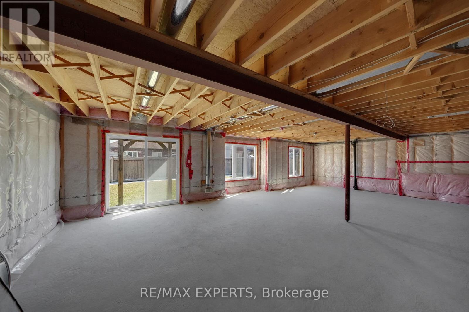 57 Hopkins Crescent N, Bradford West Gwillimbury, Ontario  L3Z 0R7 - Photo 40 - N12976914