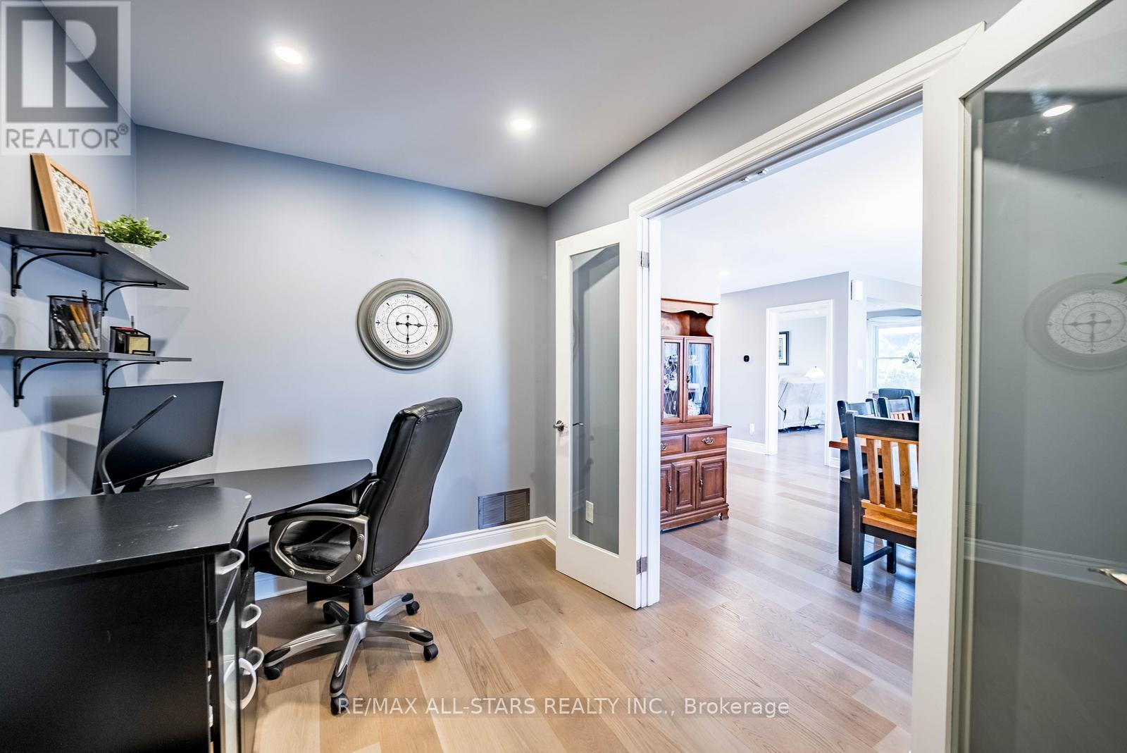 263 Sunset Boulevard, Whitchurch-Stouffville, Ontario  L4A 3R1 - Photo 18 - N12976916