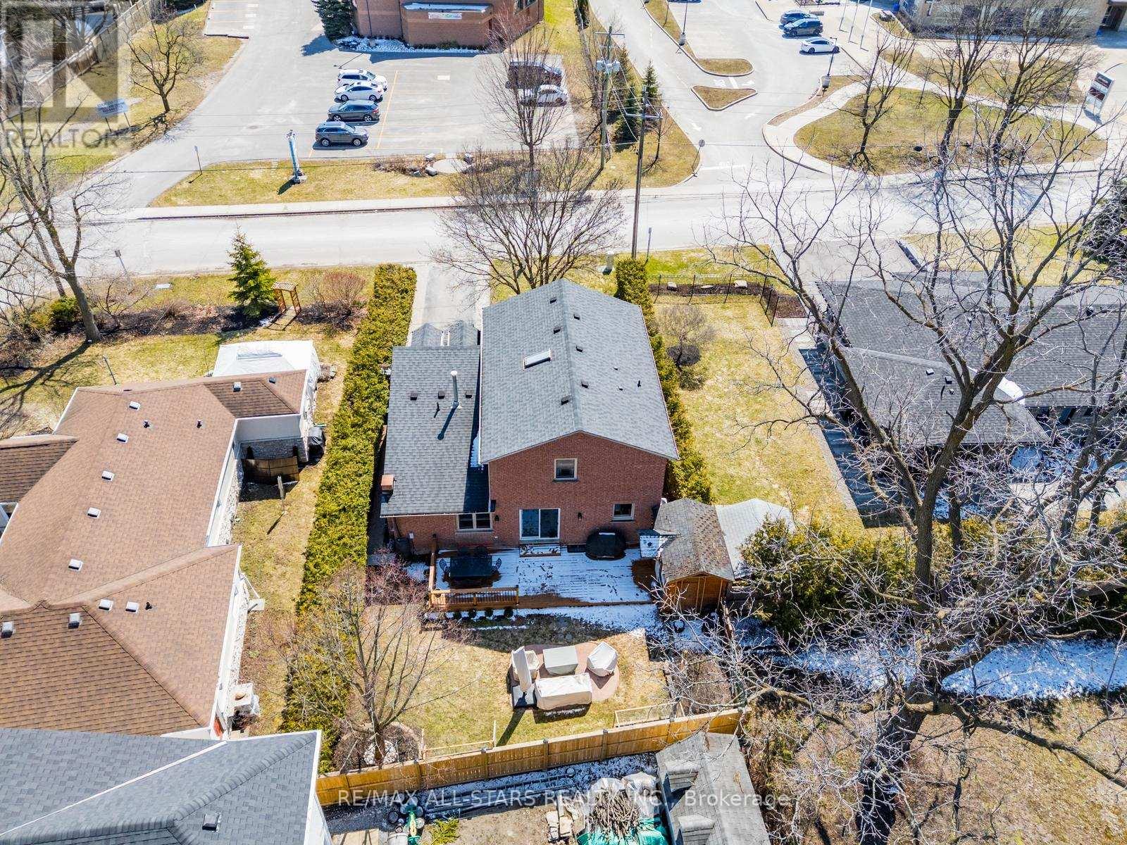 263 Sunset Boulevard, Whitchurch-Stouffville, Ontario  L4A 3R1 - Photo 37 - N12976916