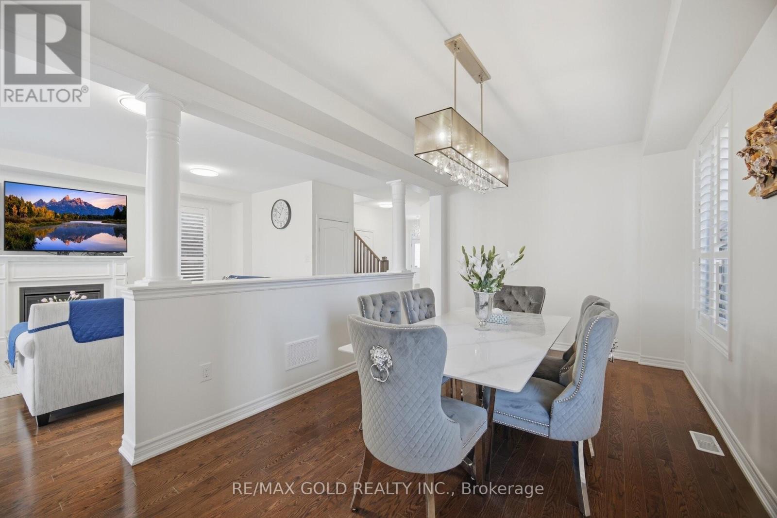 2072 Allison Street, Innisfil, Ontario  L9S 0K7 - Photo 3 - N12976994