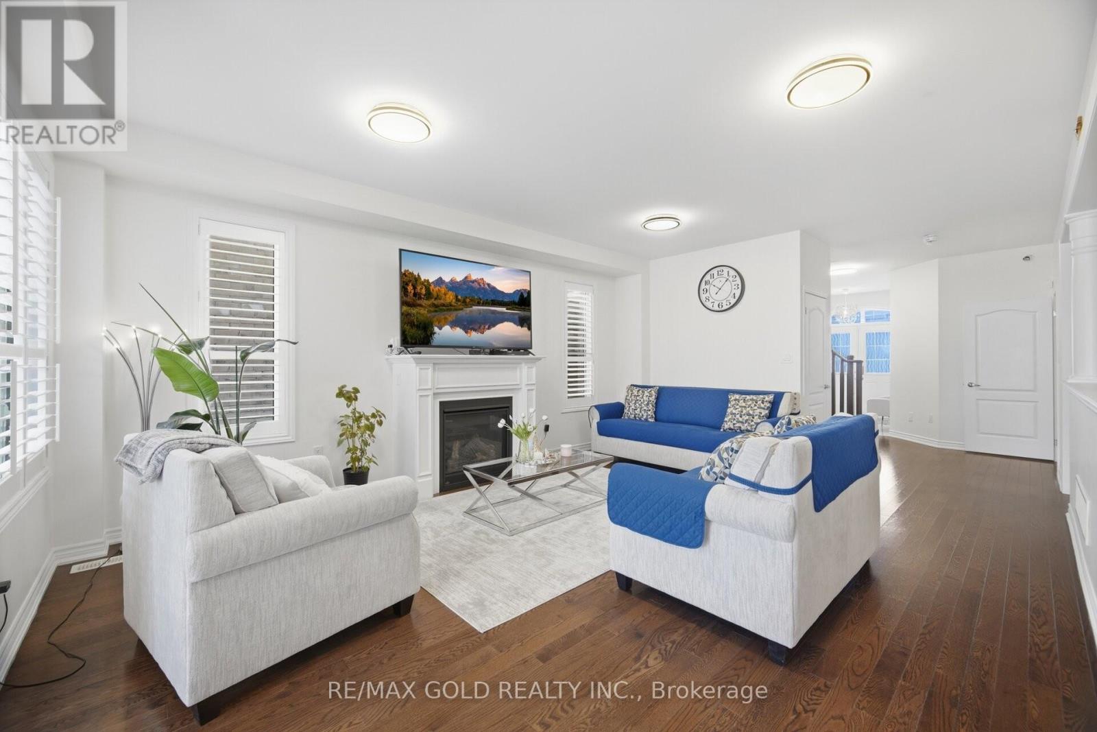 2072 Allison Street, Innisfil, Ontario  L9S 0K7 - Photo 5 - N12976994