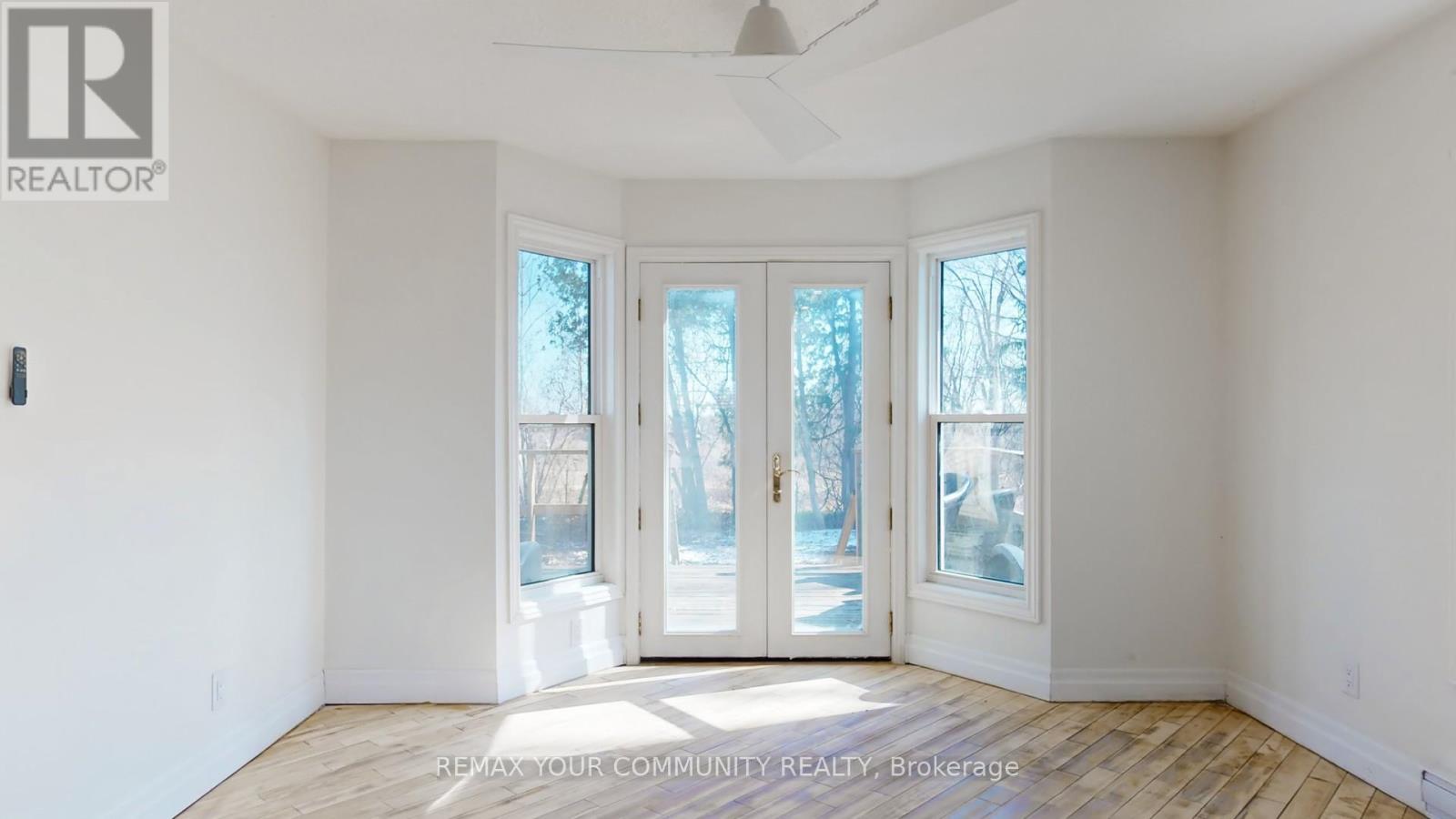 4219 Stouffville Road, Whitchurch-Stouffville, Ontario  L4A 3X5 - Photo 4 - N12977022