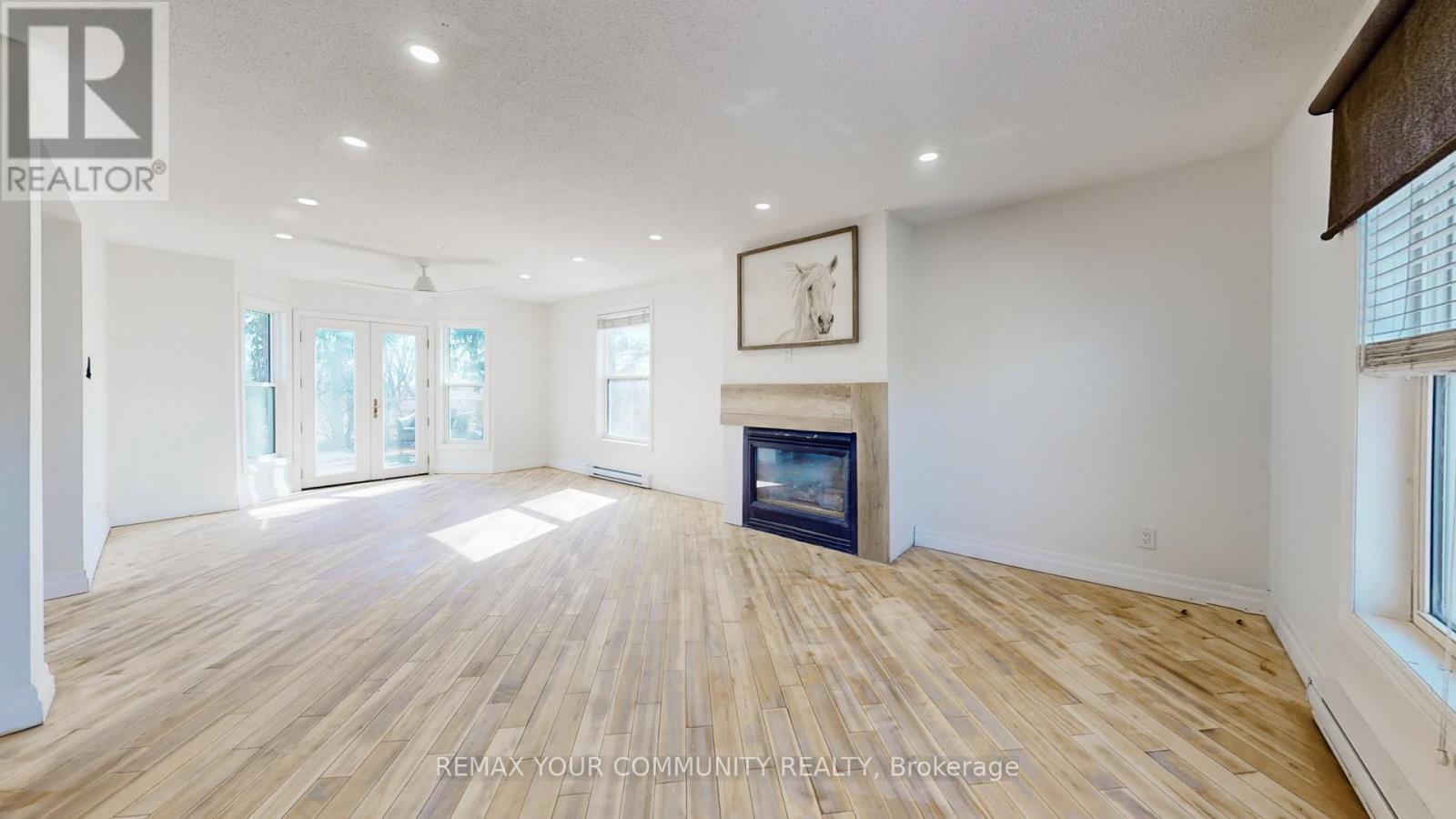 4219 Stouffville Road, Whitchurch-Stouffville, Ontario  L4A 3X5 - Photo 7 - N12977022