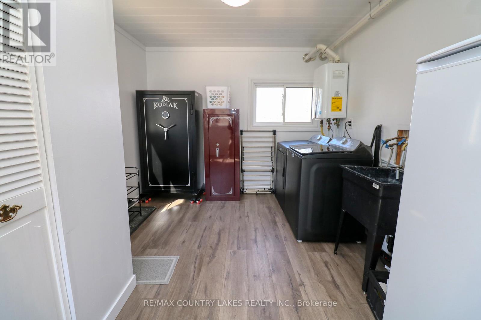 379 Church Street, Brock, Ontario  L0K 1A0 - Photo 15 - N12977038