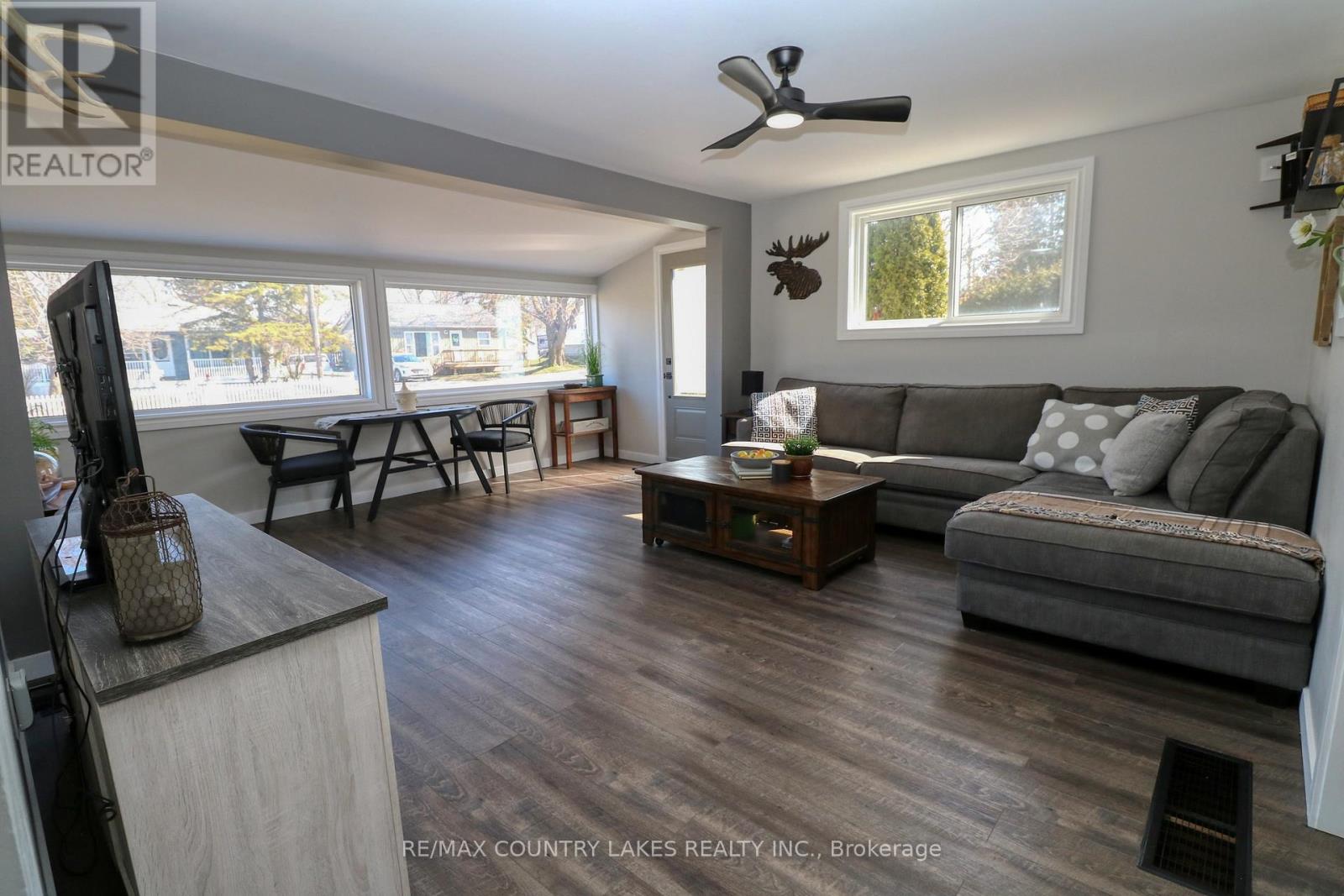 379 Church Street, Brock, Ontario  L0K 1A0 - Photo 8 - N12977038