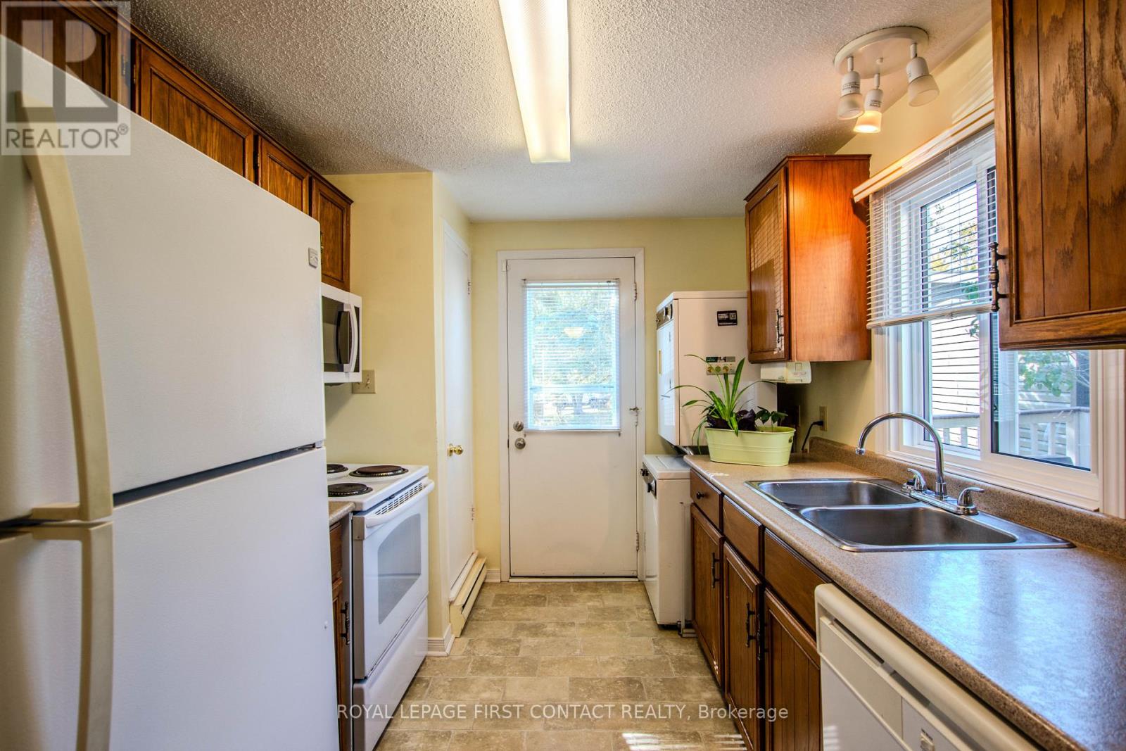 2 Norris Arm, Innisfil, Ontario  L9S 1N6 - Photo 8 - N12977046