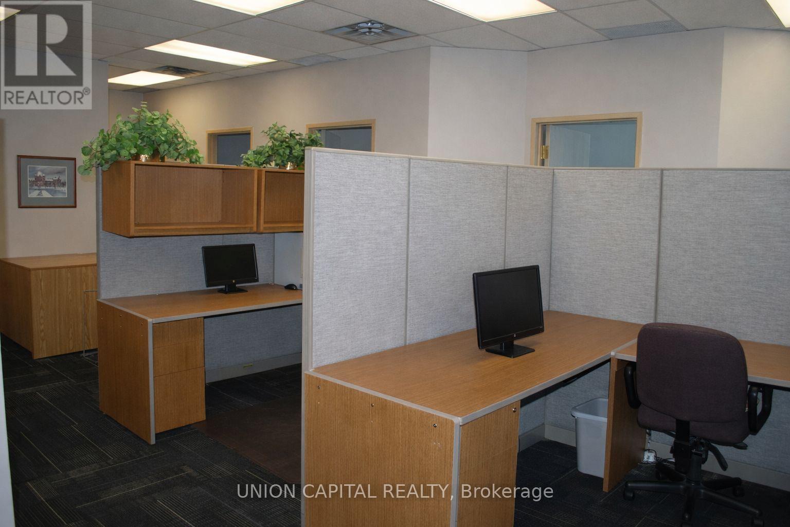 411 - 15 Wertheim Court, Richmond Hill, Ontario  L4B 3H7 - Photo 14 - N12977084