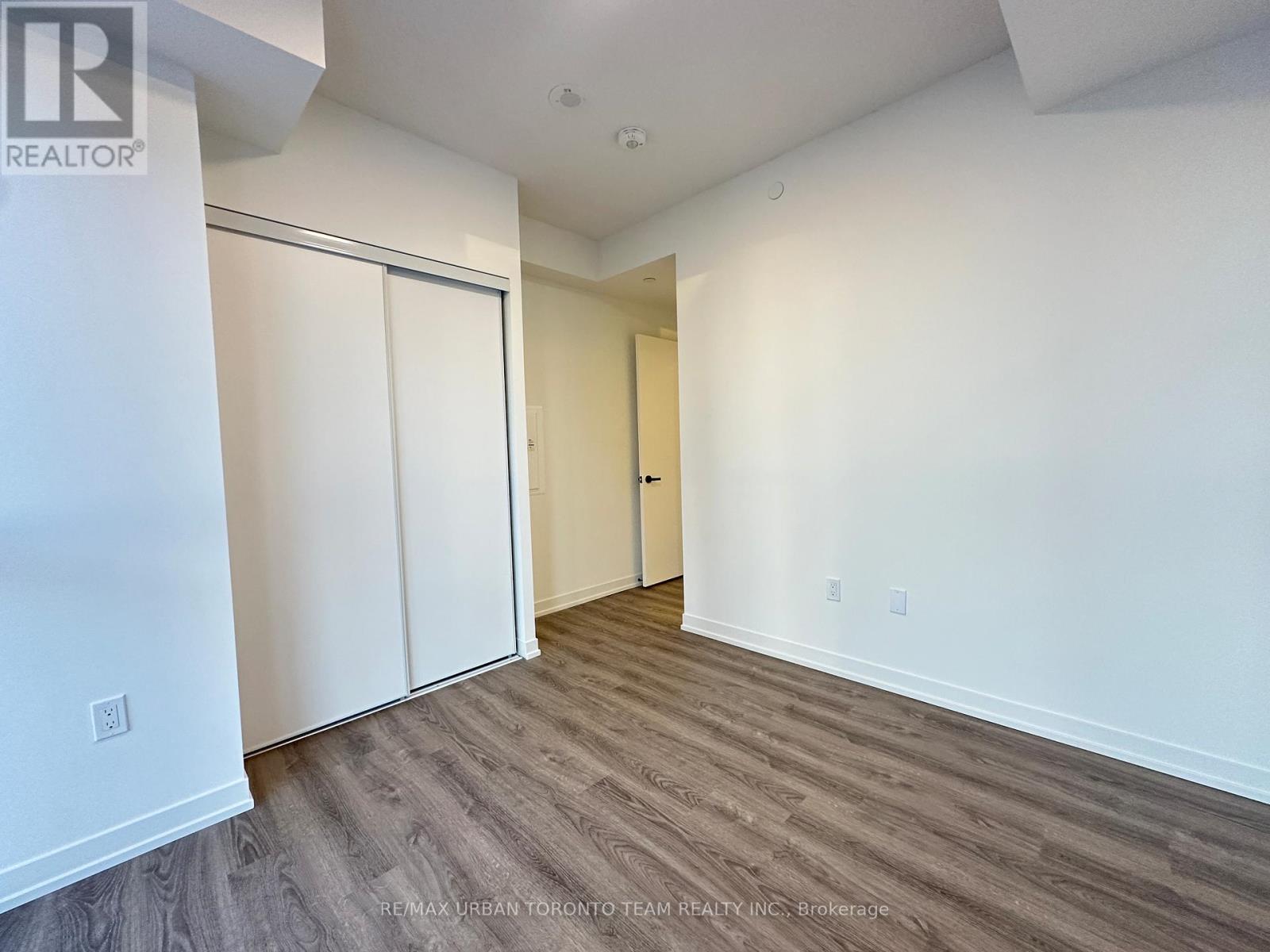 4102 - 8 Interchange Way, Vaughan, Ontario  L4K 5Z7 - Photo 8 - N12977096