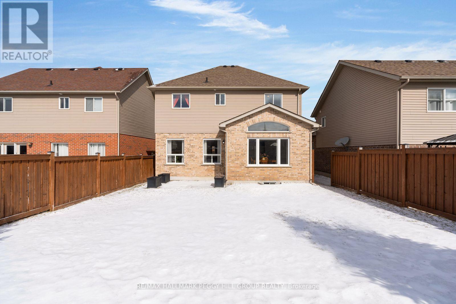 11 Arnold Crescent, Essa, Ontario  L3W 0P9 - Photo 15 - N12977098