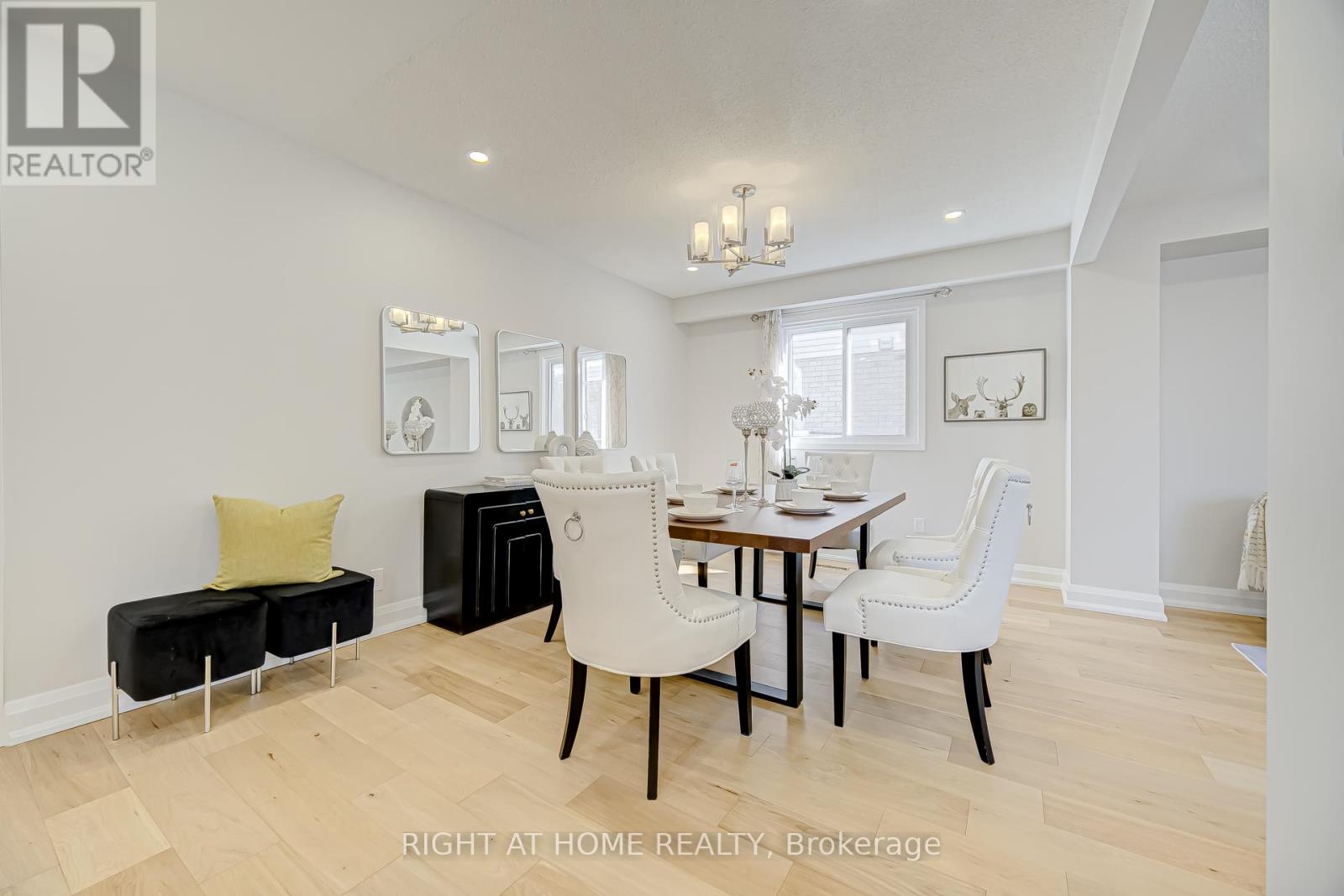 10 Holm Crescent, Markham, Ontario  L3T 5J3 - Photo 8 - N12973962