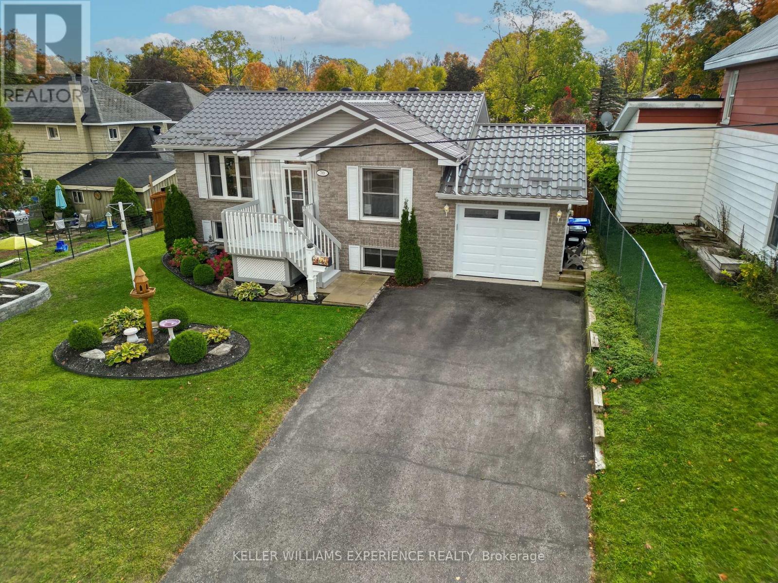 789 Montreal Street, Midland, Ontario  L4R 1G9 - Photo 2 - S12977160