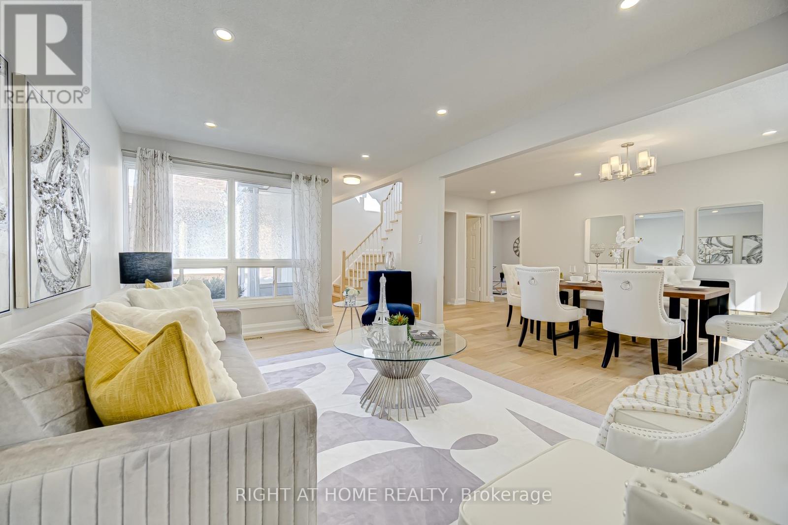 10 Holm Crescent, Markham, Ontario  L3T 5J3 - Photo 6 - N12973962