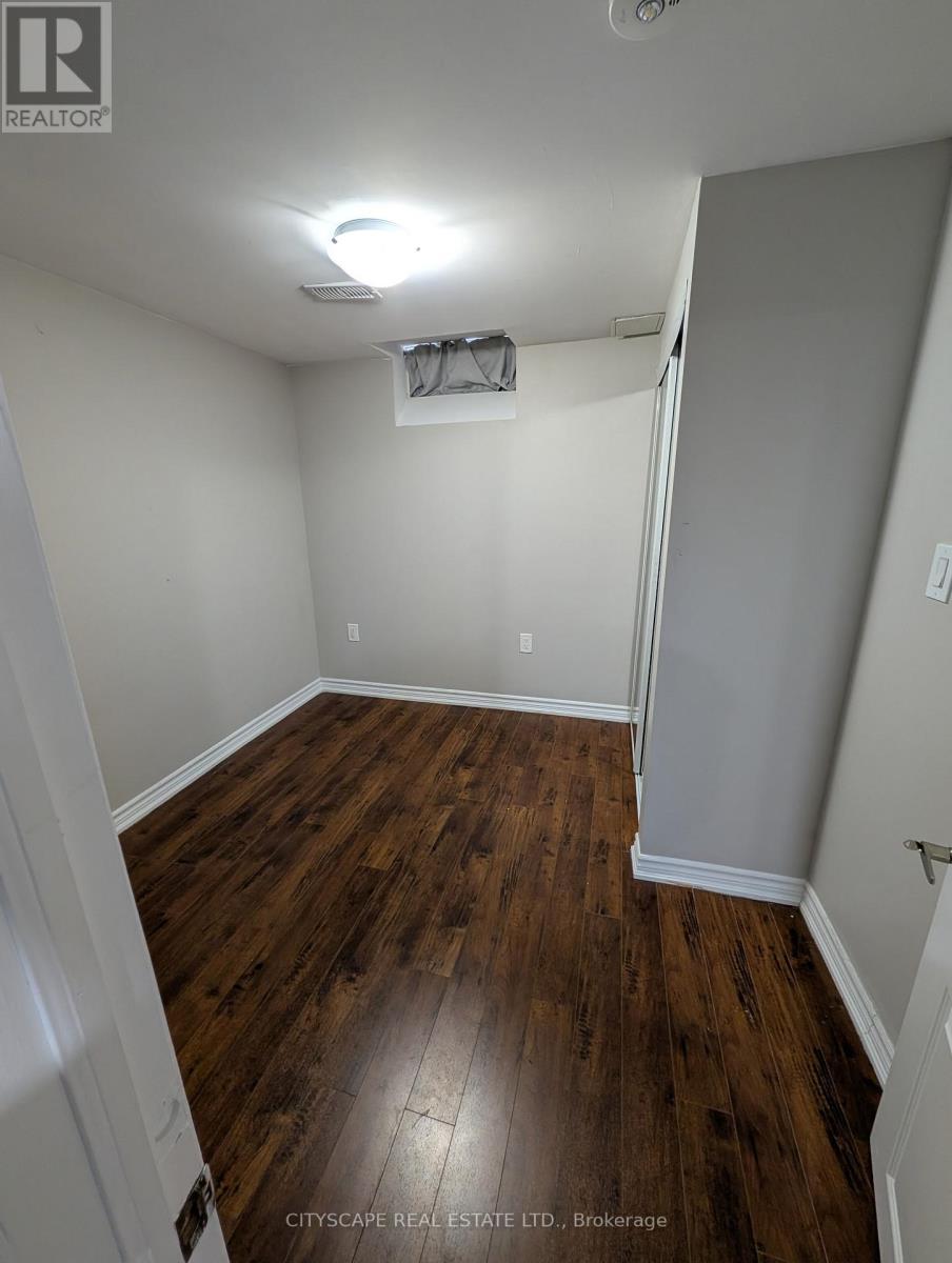 90 Maddybeth Crescent, Brampton, Ontario  L7A 3J3 - Photo 2 - W12973596