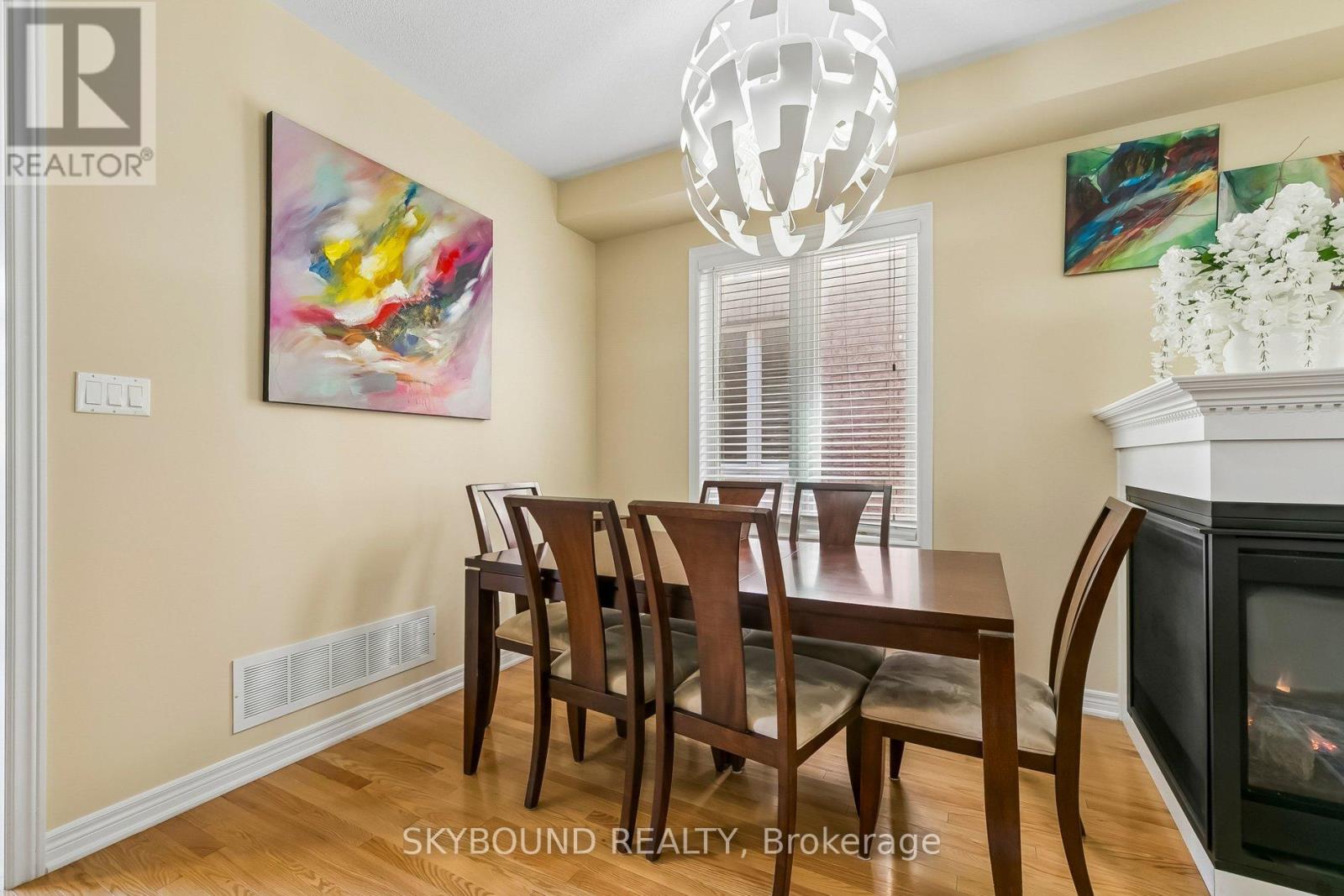 687 Megson Terrace, Milton, Ontario  L9T 8K4 - Photo 9 - W12976482