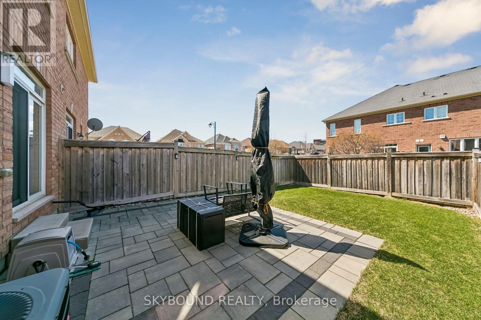 687 Megson Terrace, Milton, Ontario  L9T 8K4 - Photo 36 - W12976482