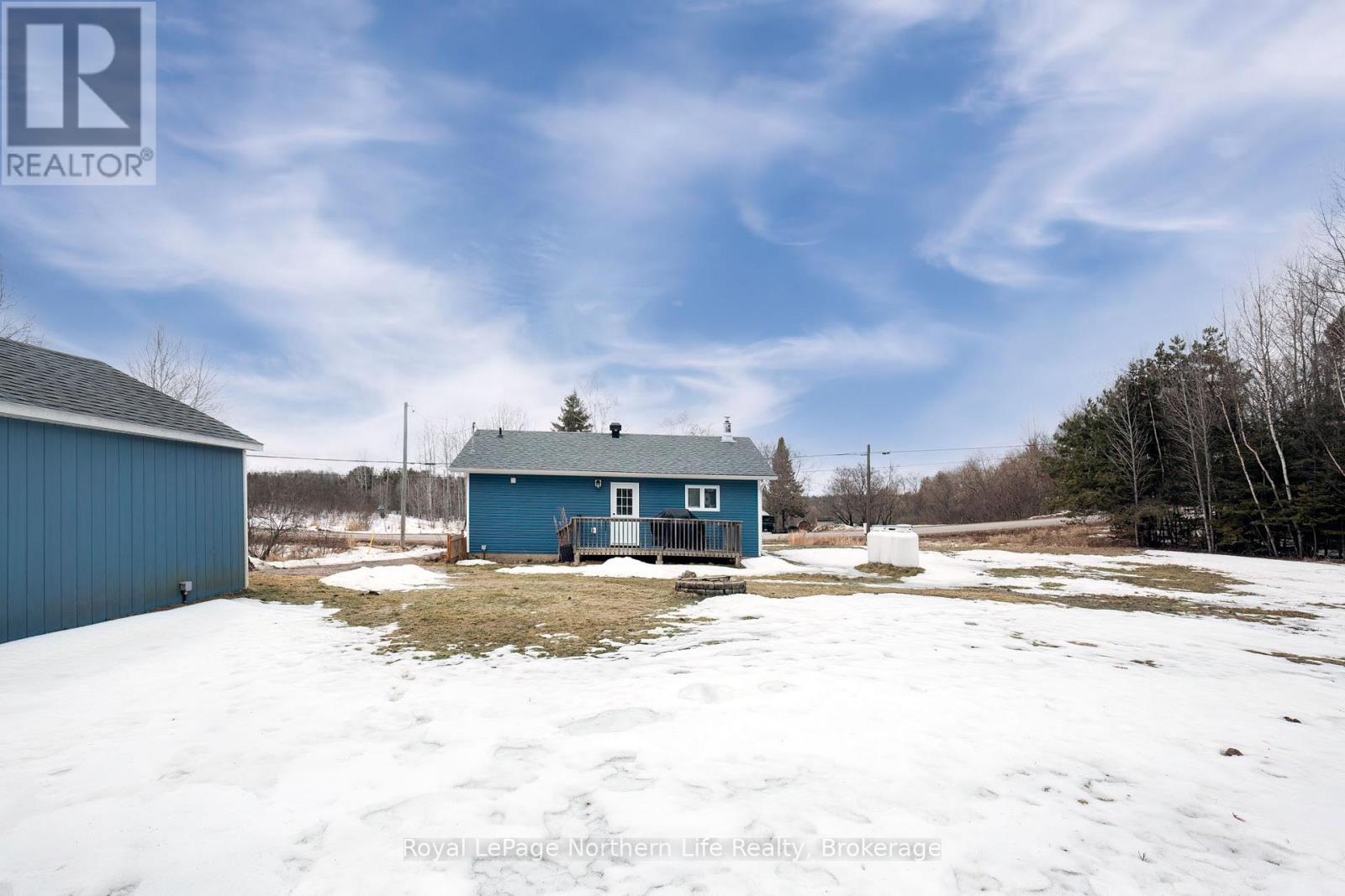 300 Yonge Street, Bonfield, Ontario  P0H 1E0 - Photo 23 - X12976140