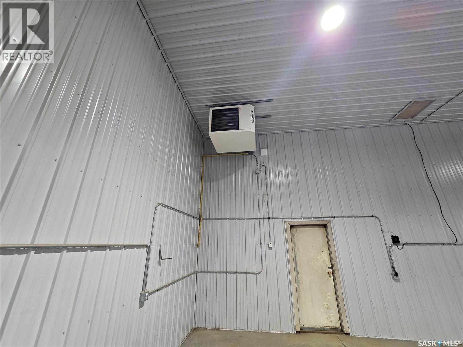 Key Well Shop, Lomond Rm No. 37, Saskatchewan  S4H 1J1 - Photo 9 - SK032453