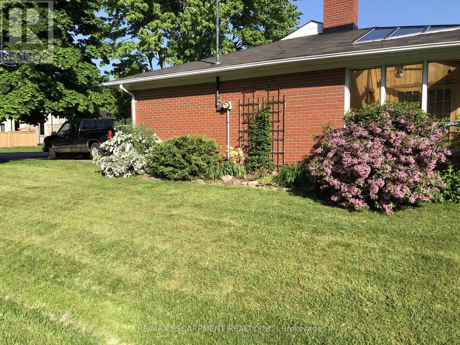 345 Sandlewood Road, Oakville, Ontario  L6L 3S1 - Photo 37 - W12976824