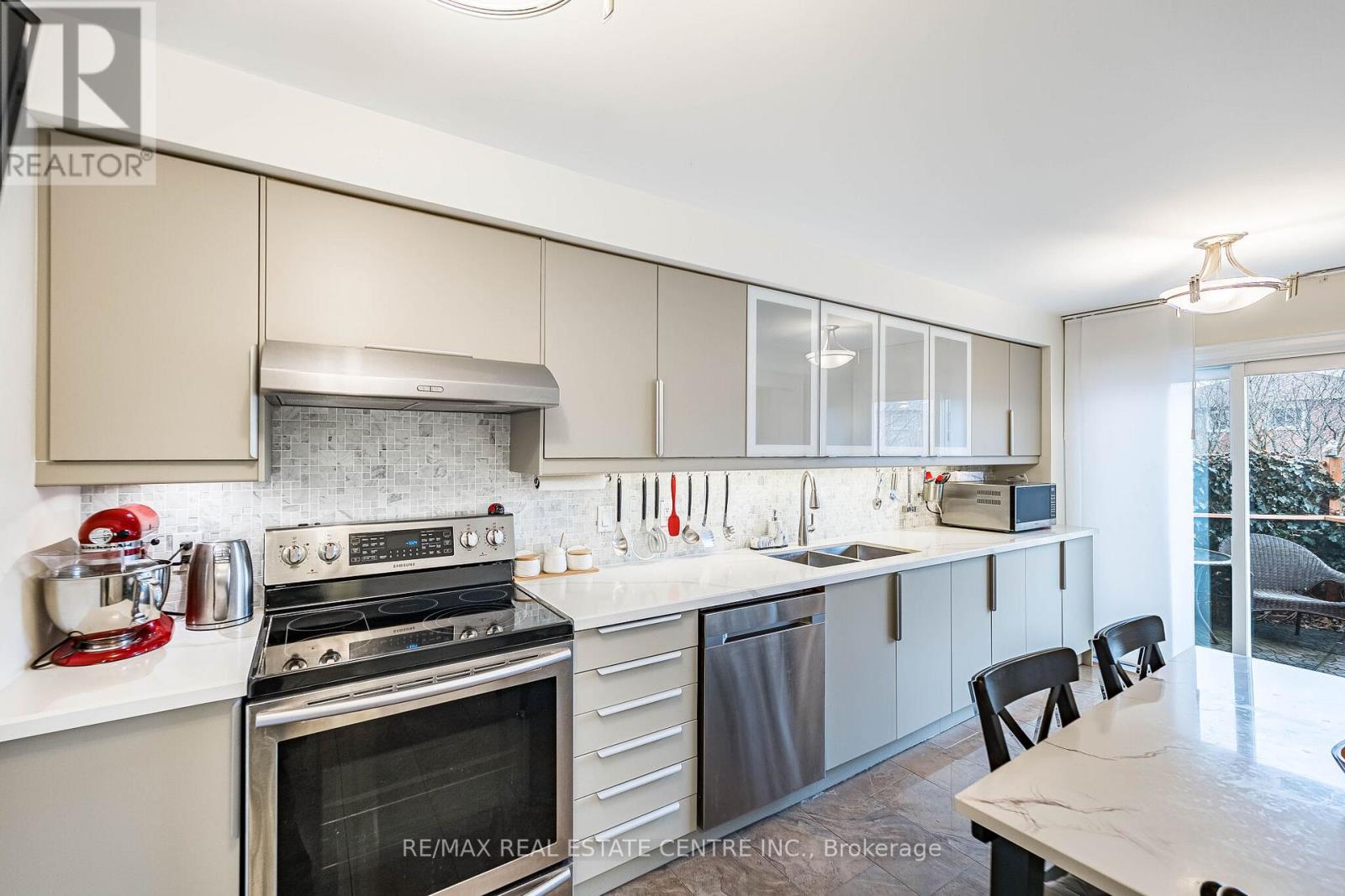 6340 Longspur Road, Mississauga, Ontario  L5N 6G8 - Photo 13 - W12976858