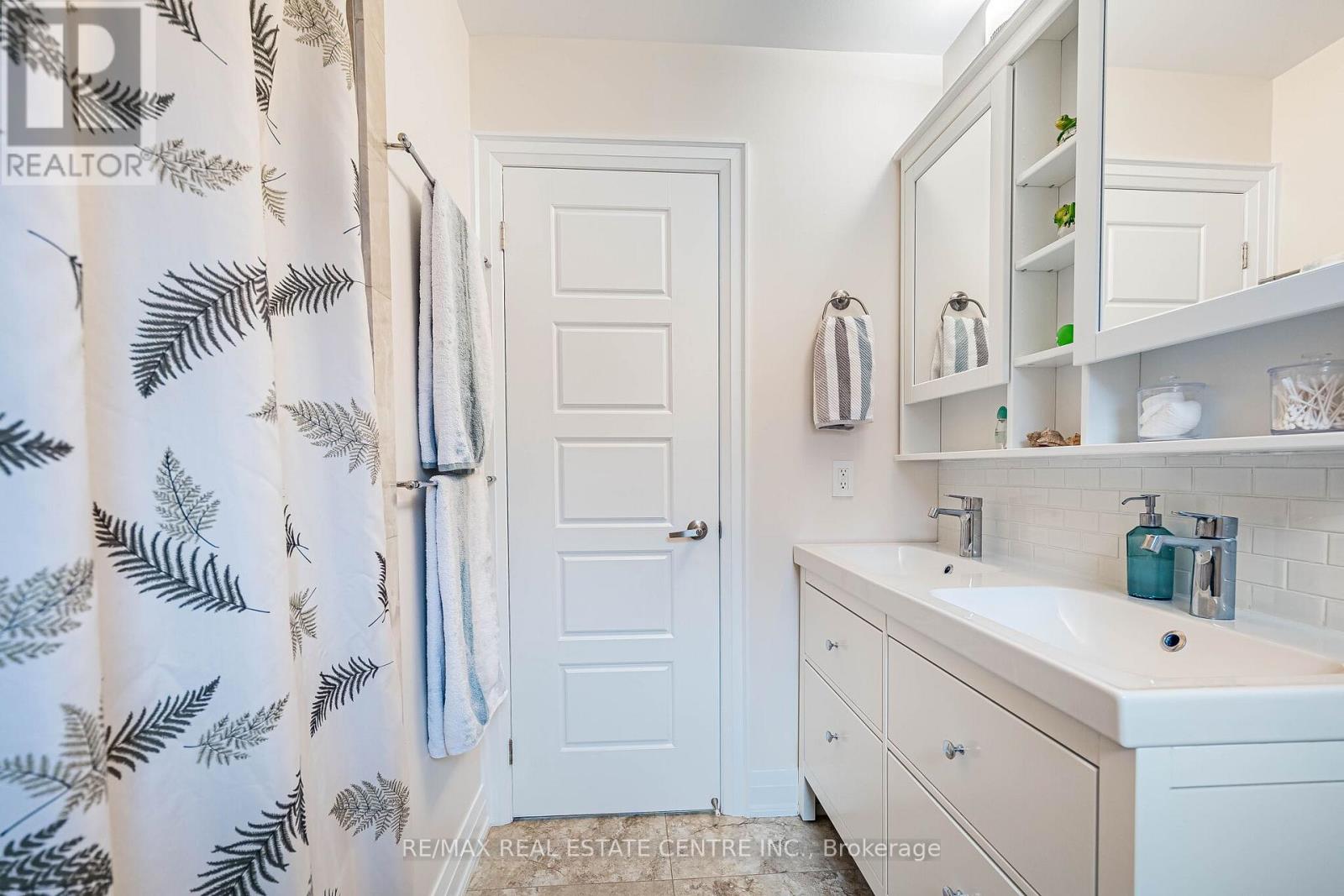 6340 Longspur Road, Mississauga, Ontario  L5N 6G8 - Photo 29 - W12976858