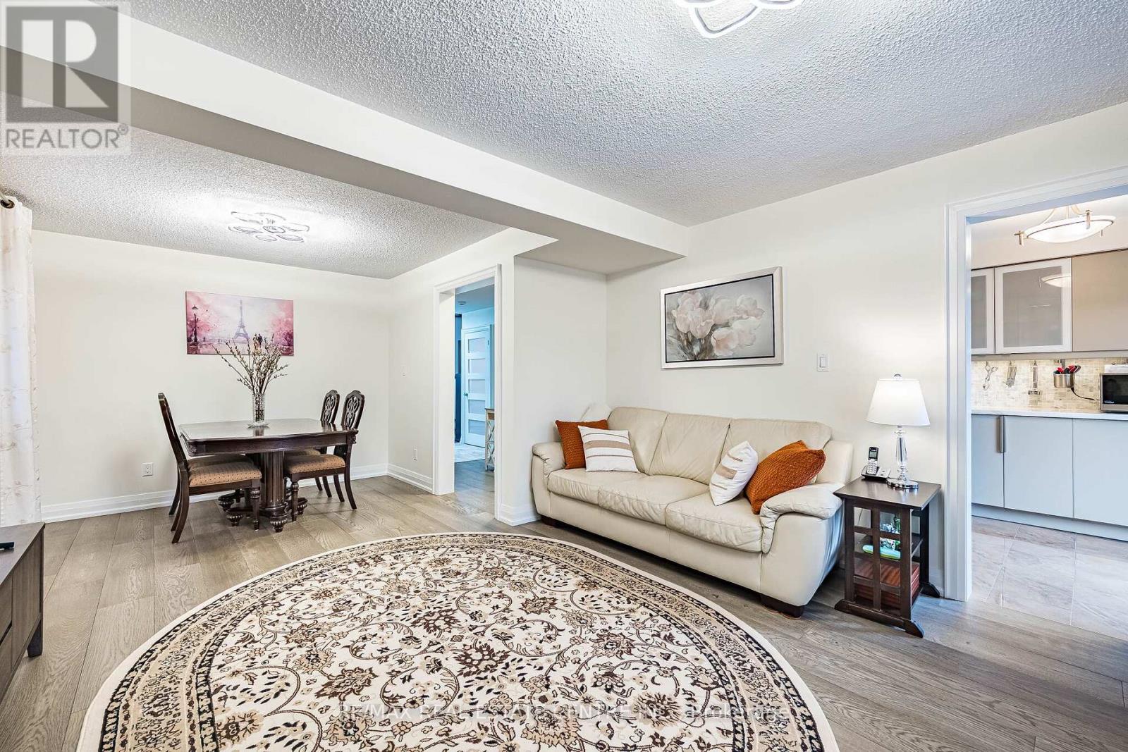 6340 Longspur Road, Mississauga, Ontario  L5N 6G8 - Photo 8 - W12976858