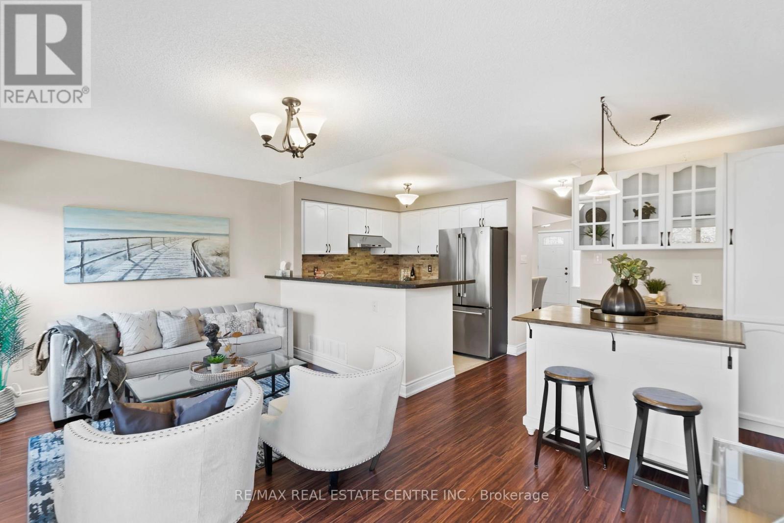 2879 Westbury Court, Mississauga, Ontario  L5M 6B3 - Photo 14 - W12976870