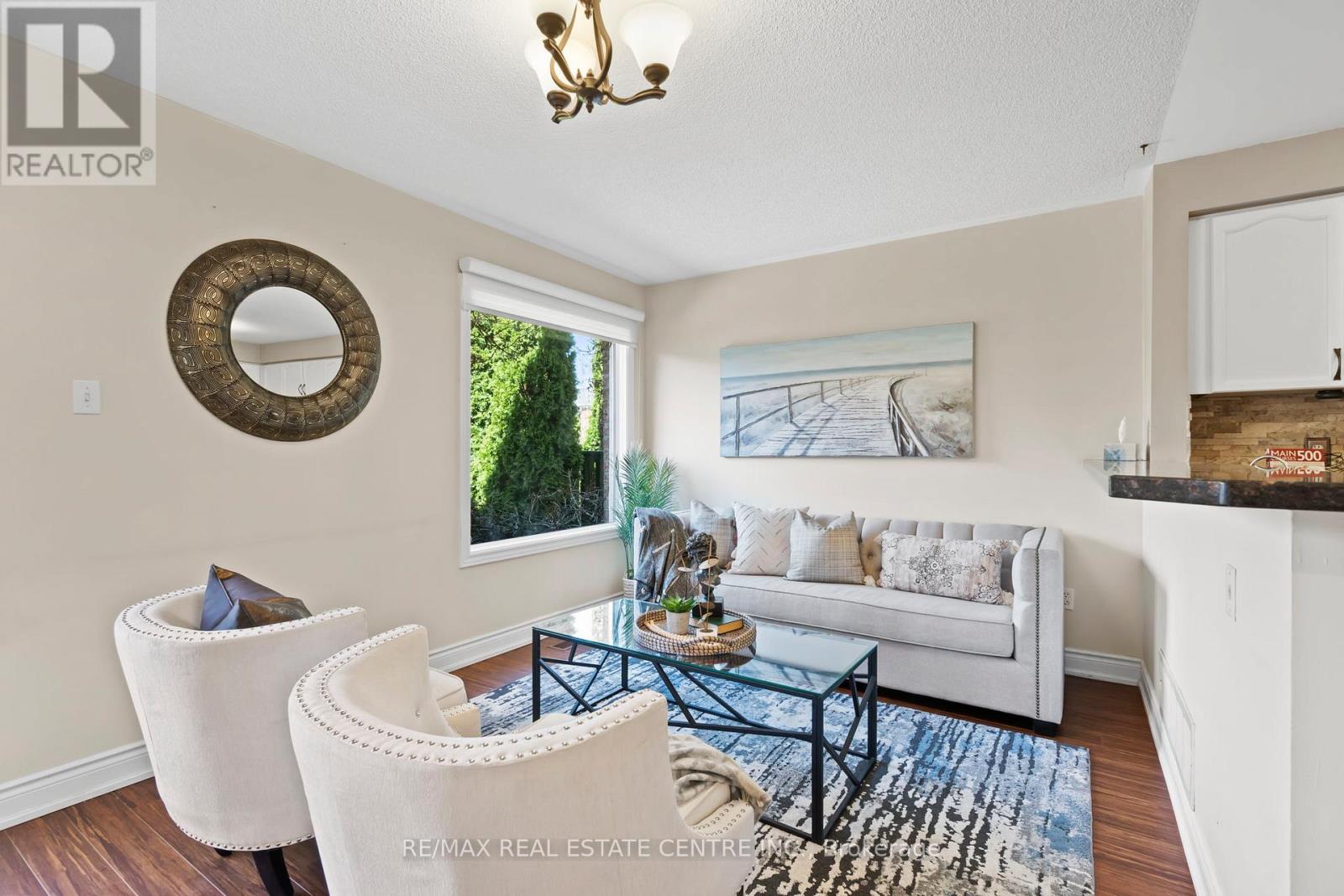 2879 Westbury Court, Mississauga, Ontario  L5M 6B3 - Photo 16 - W12976870