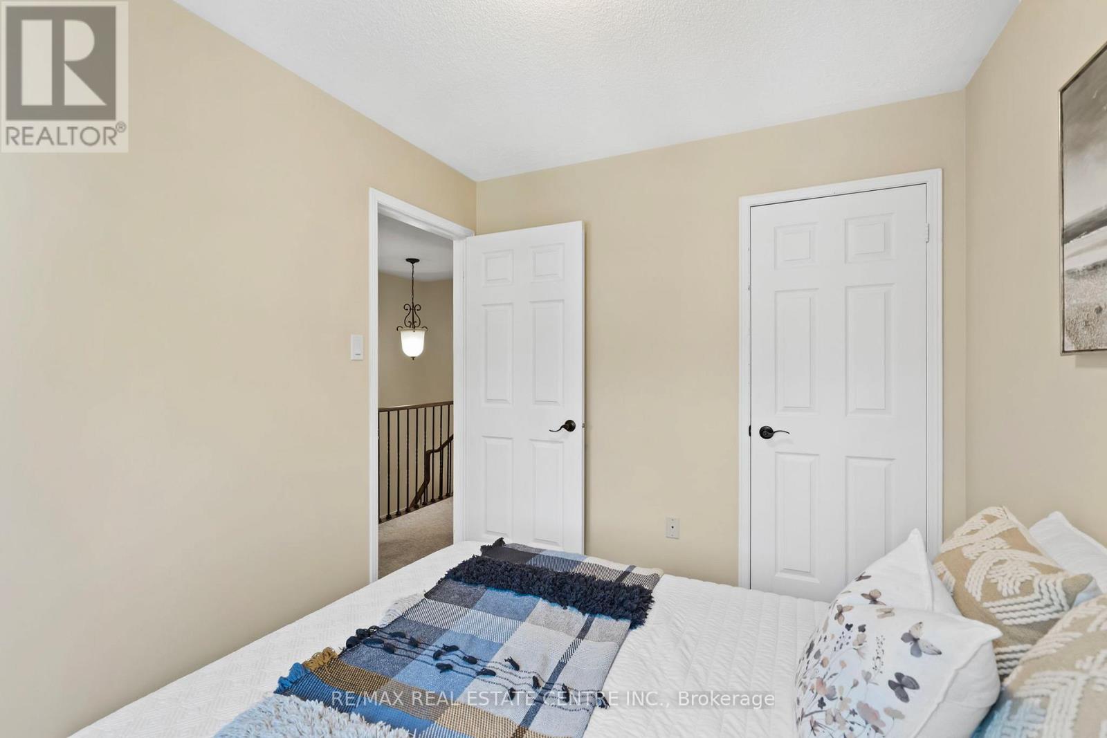 2879 Westbury Court, Mississauga, Ontario  L5M 6B3 - Photo 26 - W12976870