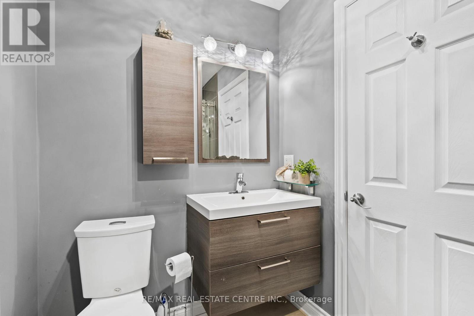 2879 Westbury Court, Mississauga, Ontario  L5M 6B3 - Photo 27 - W12976870