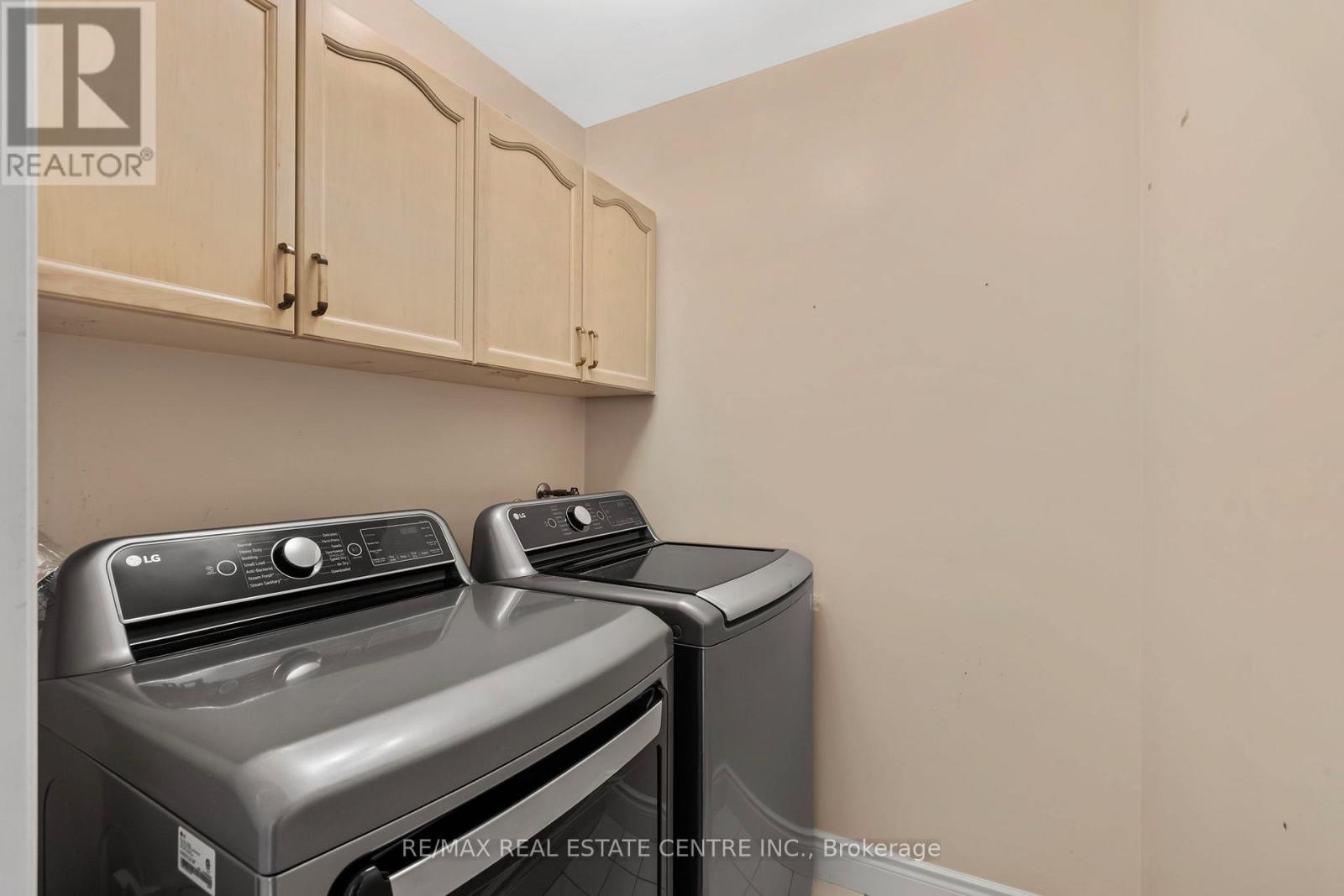 2879 Westbury Court, Mississauga, Ontario  L5M 6B3 - Photo 29 - W12976870