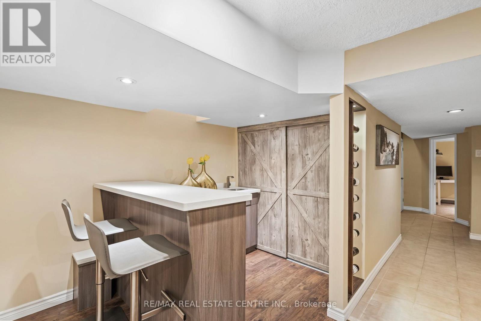 2879 Westbury Court, Mississauga, Ontario  L5M 6B3 - Photo 36 - W12976870