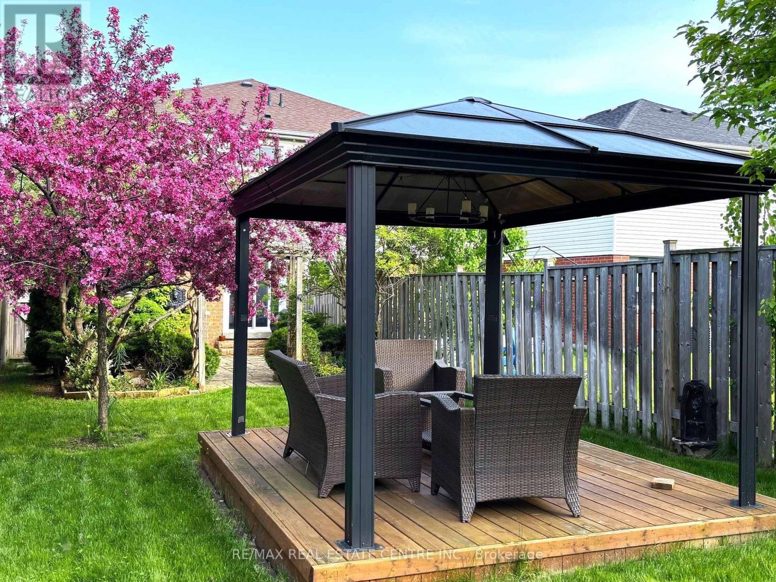 2879 Westbury Court, Mississauga, Ontario  L5M 6B3 - Photo 47 - W12976870