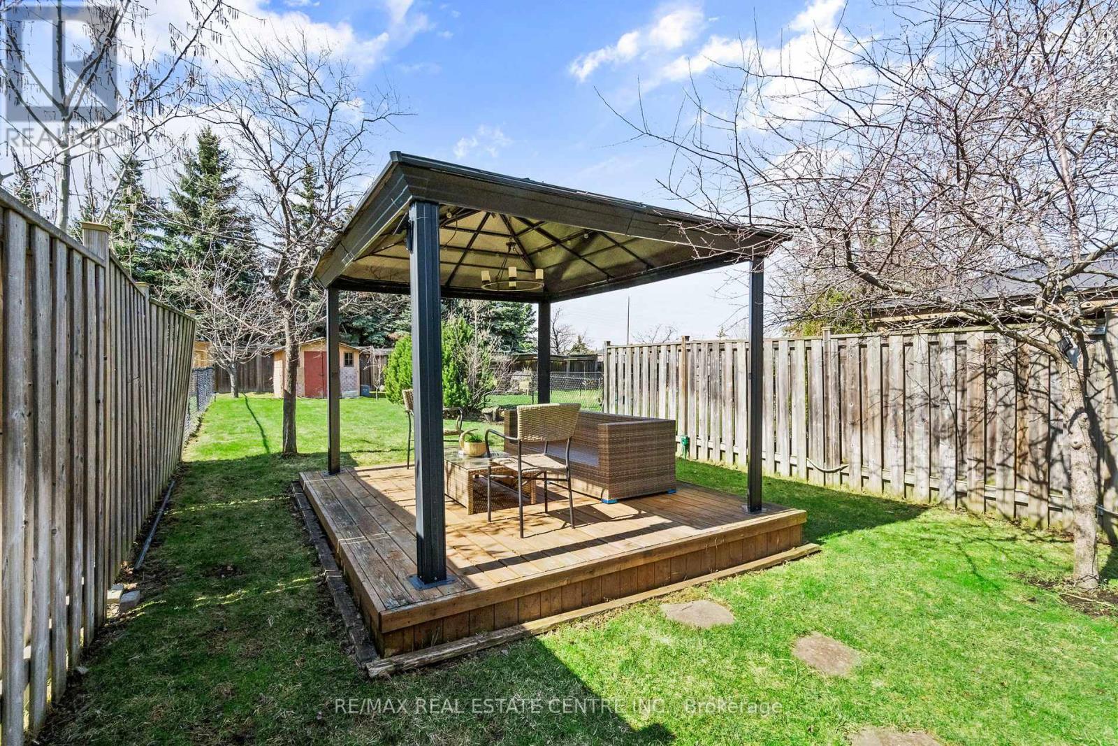 2879 Westbury Court, Mississauga, Ontario  L5M 6B3 - Photo 48 - W12976870