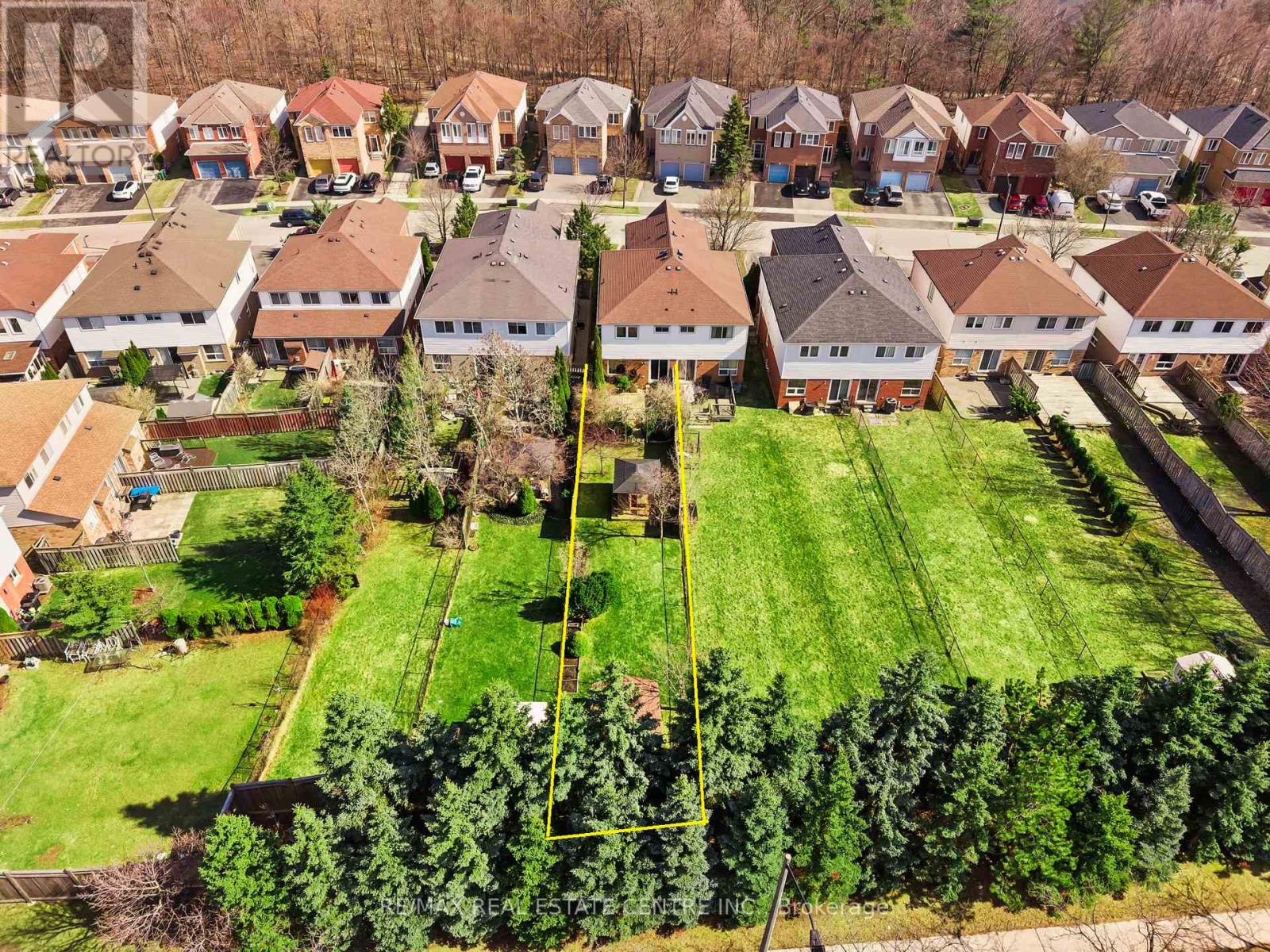 2879 Westbury Court, Mississauga, Ontario  L5M 6B3 - Photo 49 - W12976870