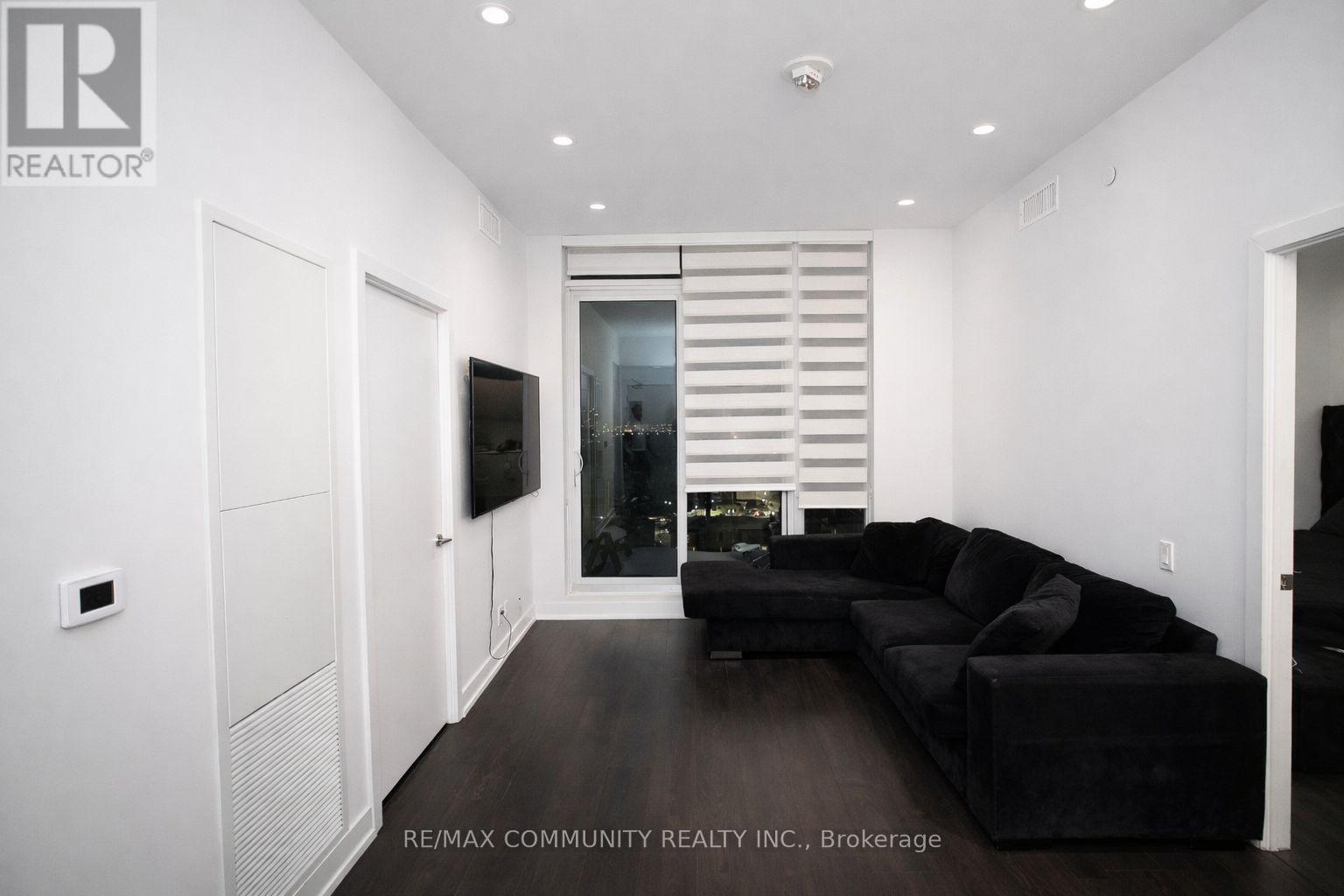 1206 - 225 Veterans Drive, Brampton, Ontario  L7A 5L7 - Photo 5 - W12976882