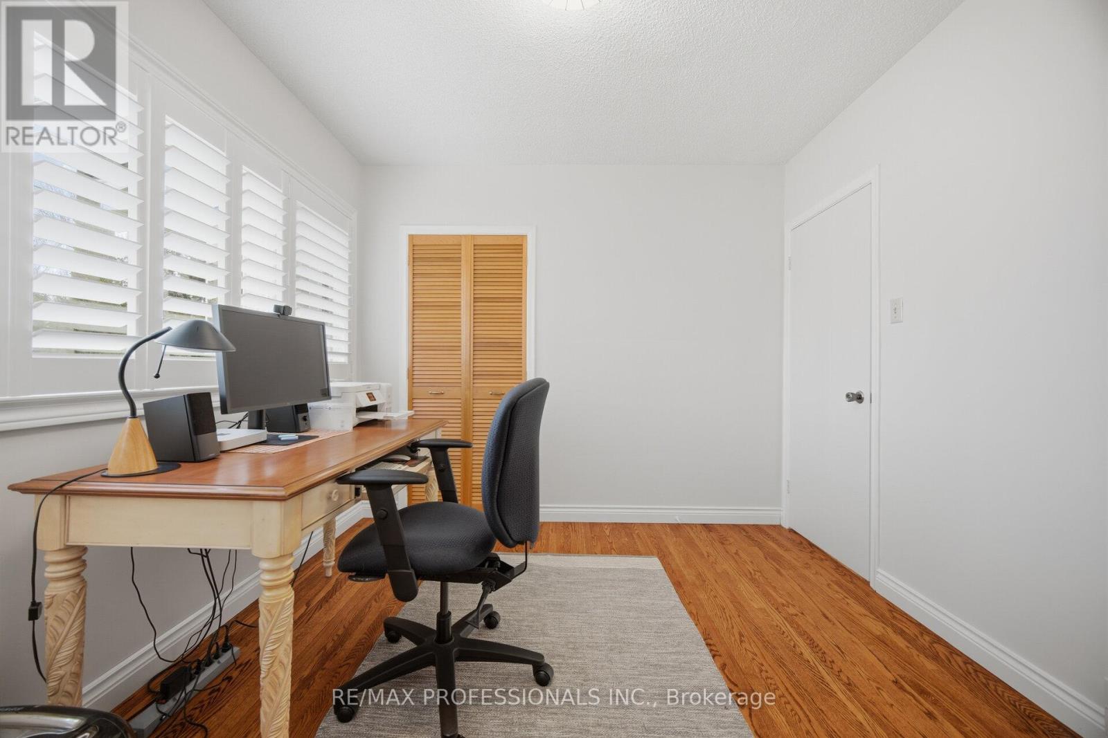 1448 Glenwatson Drive, Mississauga, Ontario  L5E 2V9 - Photo 25 - W12976920