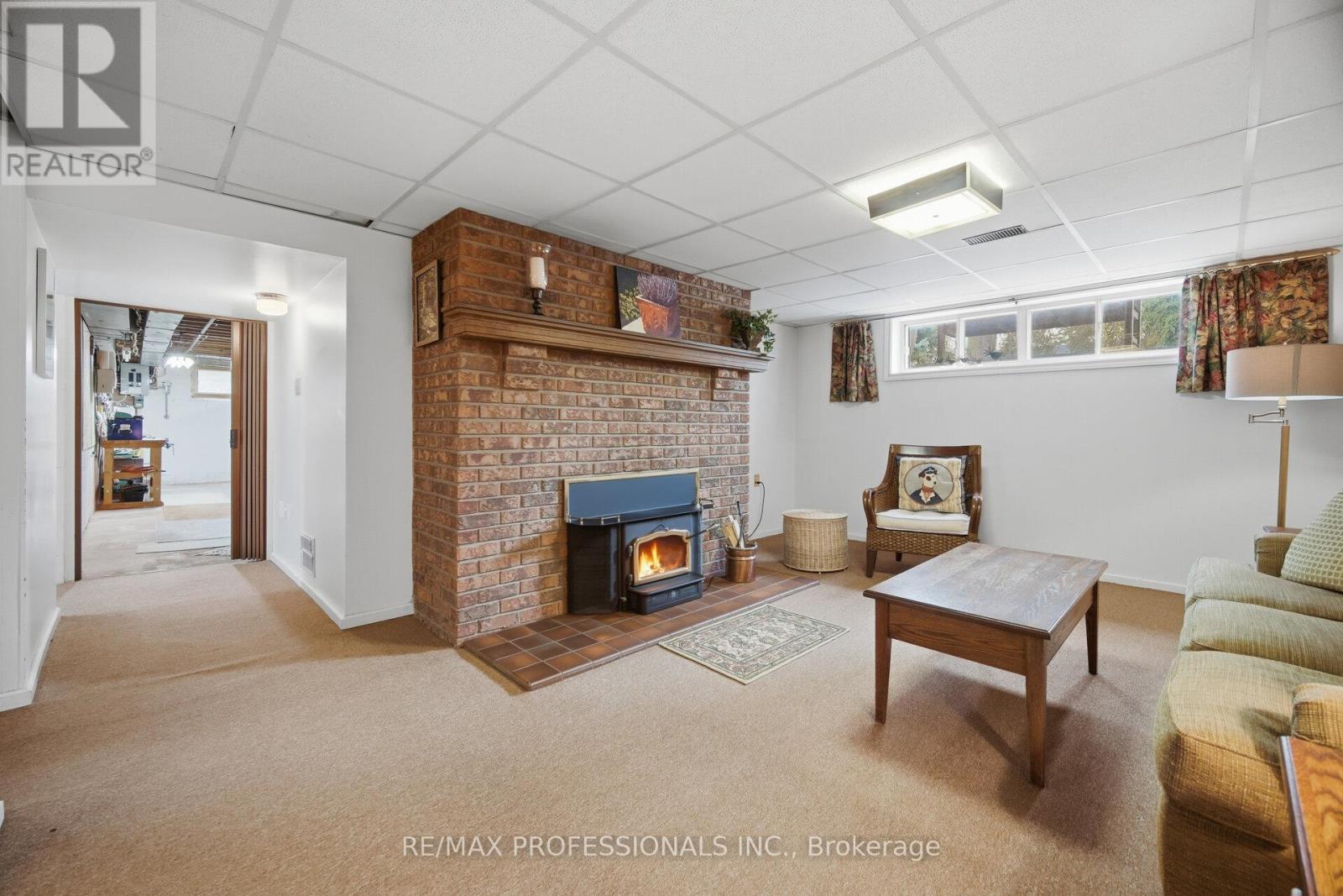 1448 Glenwatson Drive, Mississauga, Ontario  L5E 2V9 - Photo 31 - W12976920