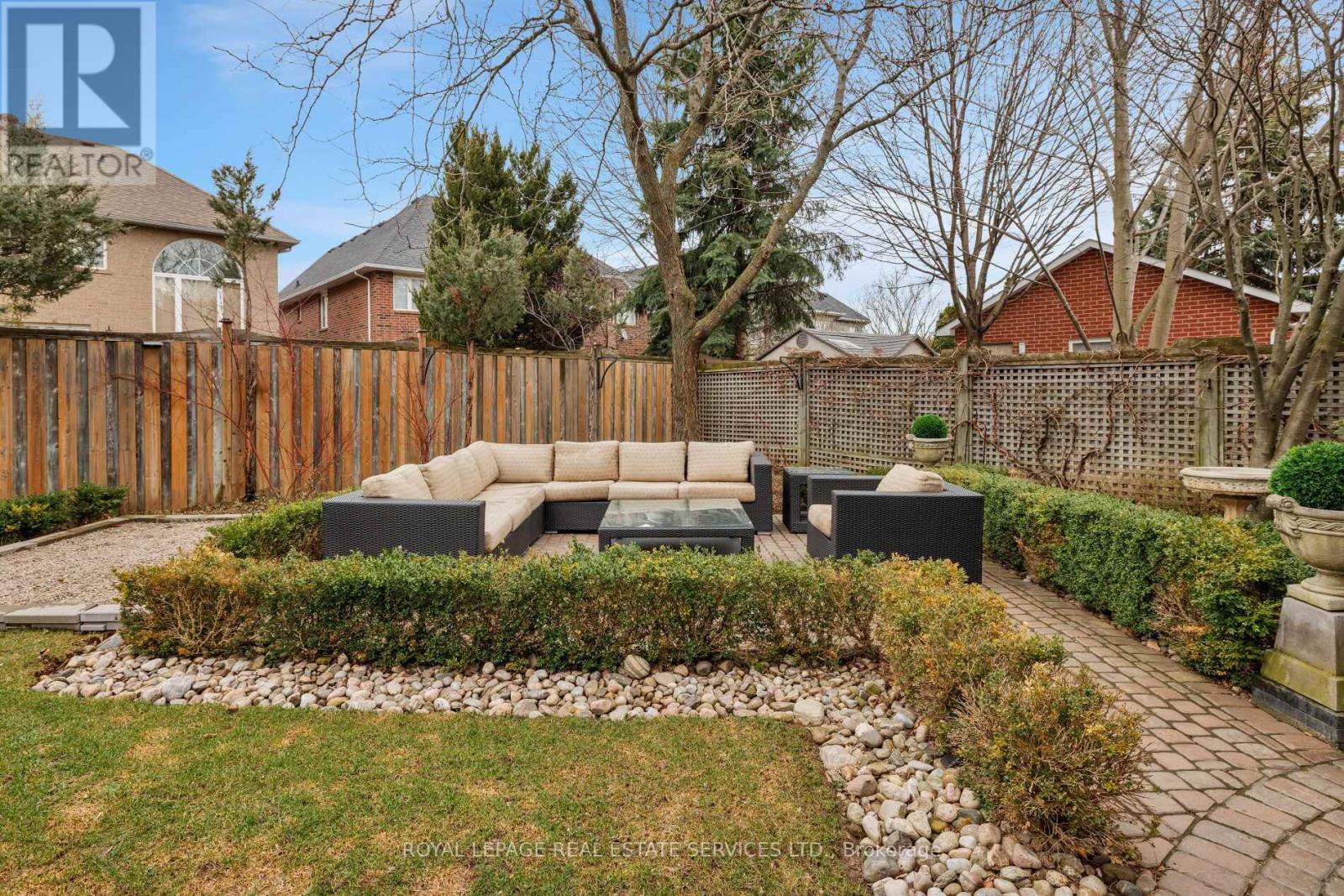 3030 Banbury Crescent, Oakville, Ontario  L6H 5P9 - Photo 37 - W12976928