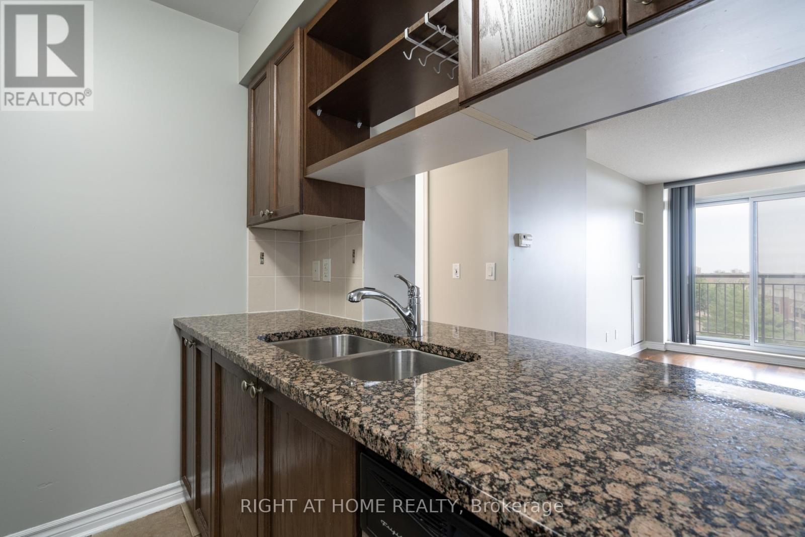 505 - 2379 Central Park Drive, Oakville, Ontario  L6H 0E3 - Photo 14 - W12976962