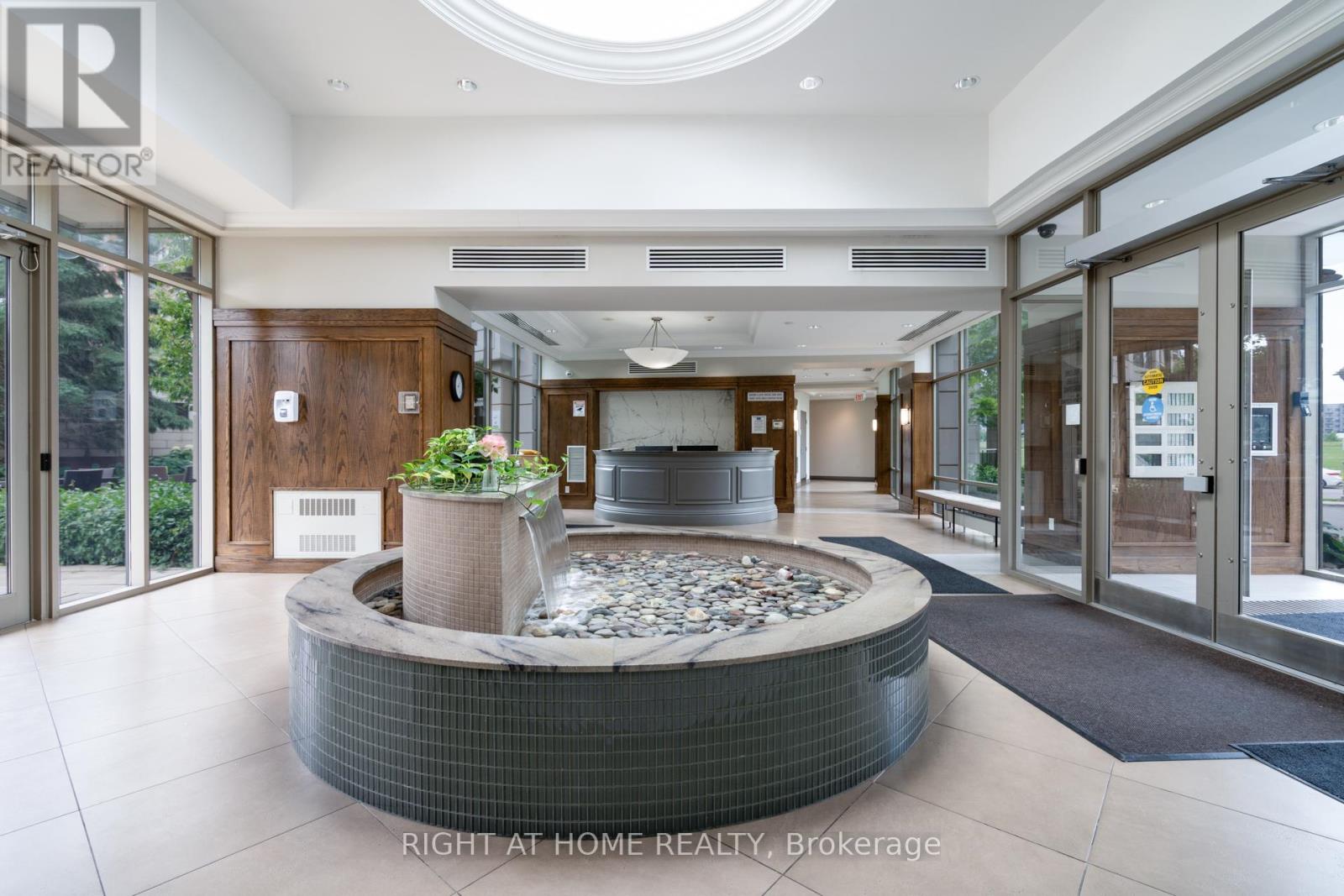 505 - 2379 Central Park Drive, Oakville, Ontario  L6H 0E3 - Photo 4 - W12976962