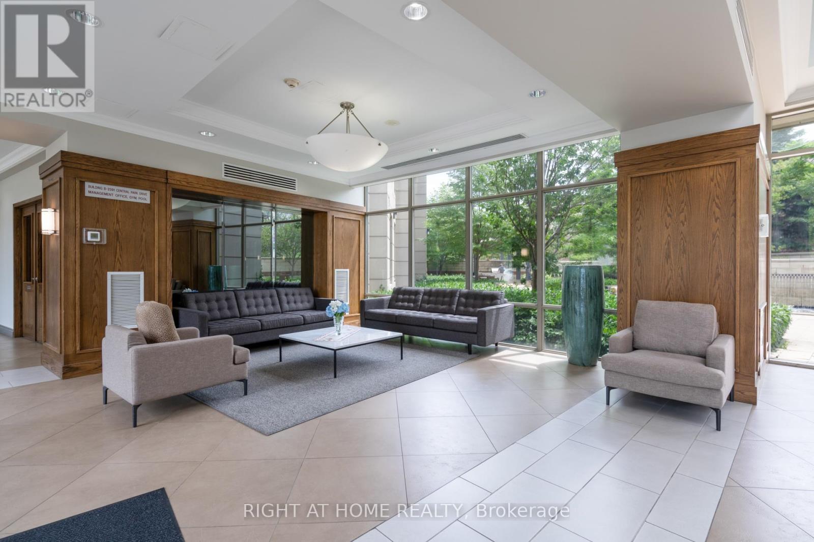 505 - 2379 Central Park Drive, Oakville, Ontario  L6H 0E3 - Photo 6 - W12976962