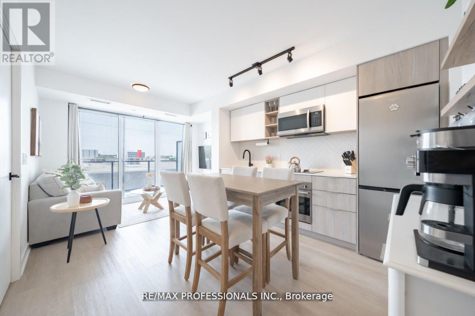 305 - 36 Zorra Street, Toronto, Ontario  M8Z 0G5 - Photo 8 - W12976992