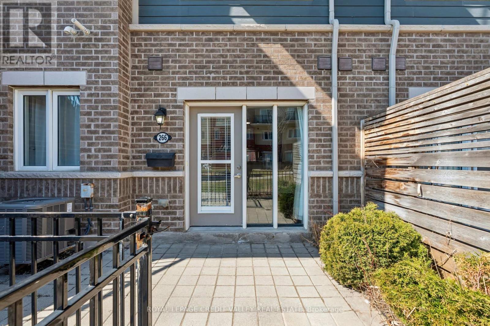 266 - 250 Sunny Meadow Boulevard, Brampton, Ontario  L6R 3Y7 - Photo 7 - W12977006