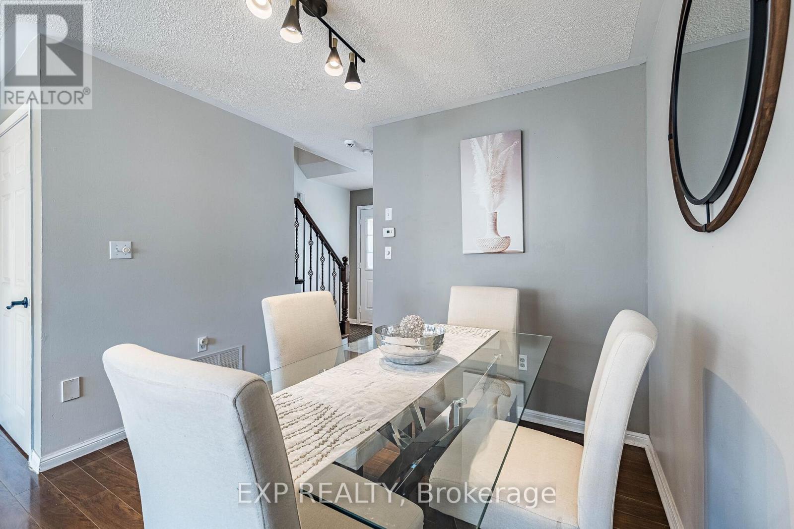 53 Sweetwood Circle, Brampton, Ontario  L7A 2X7 - Photo 4 - W12977032