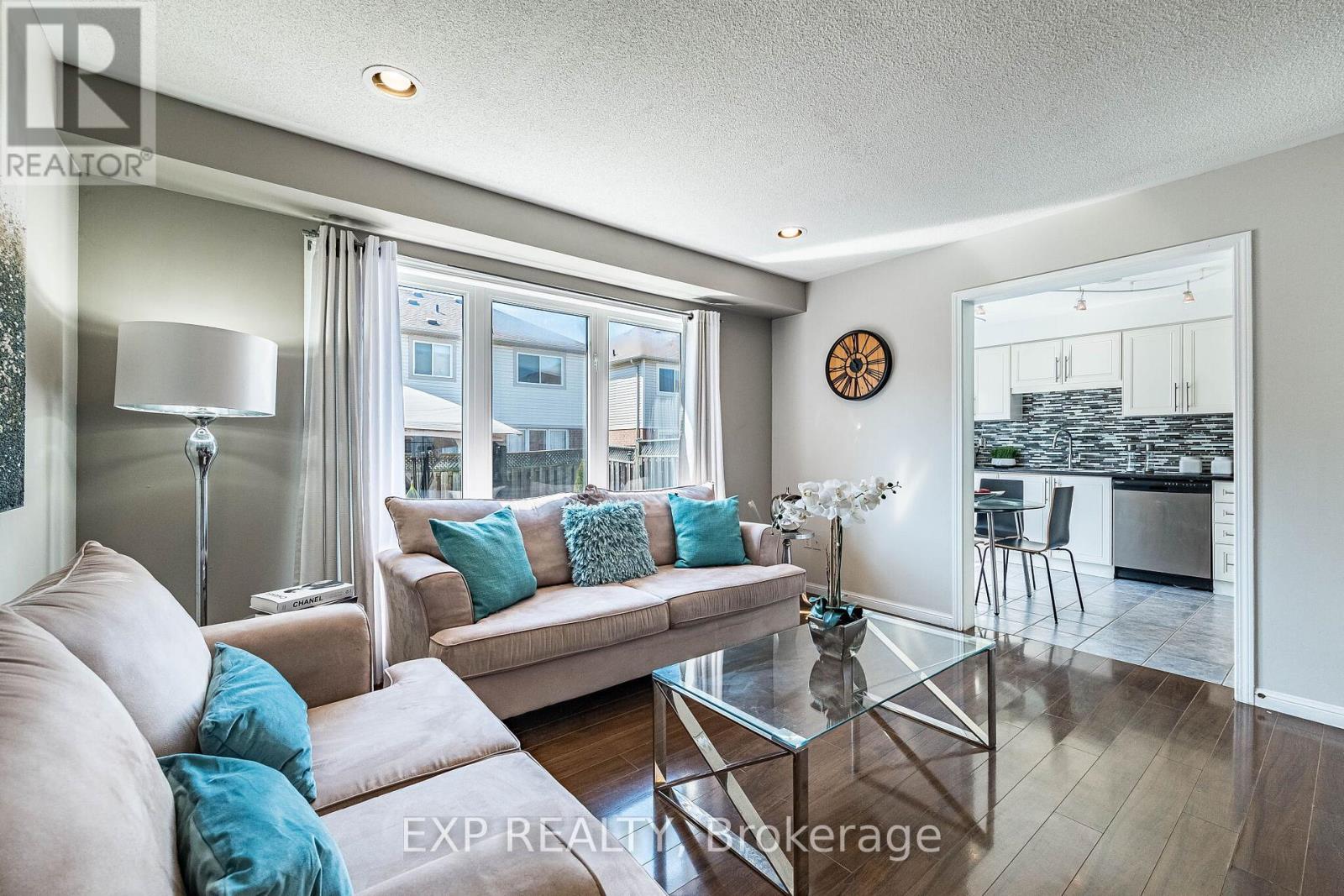 53 Sweetwood Circle, Brampton, Ontario  L7A 2X7 - Photo 7 - W12977032