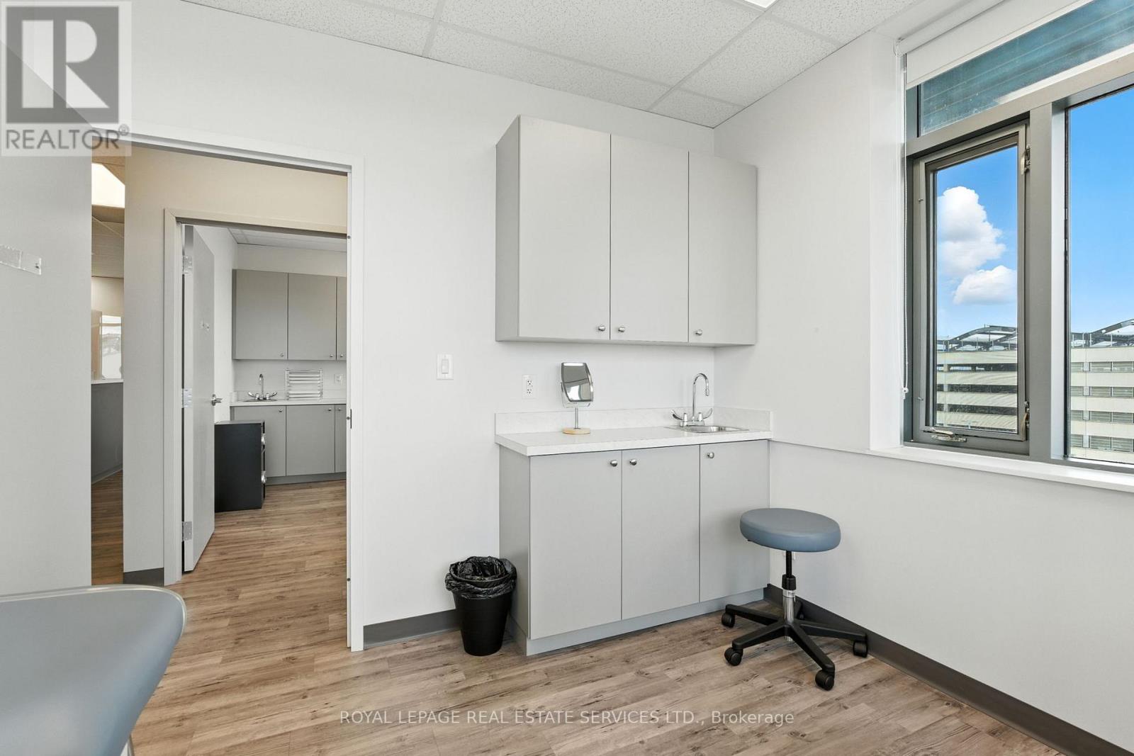 419 - 3075 Hospital Gate, Oakville, Ontario  L6M 1M1 - Photo 34 - W12977110