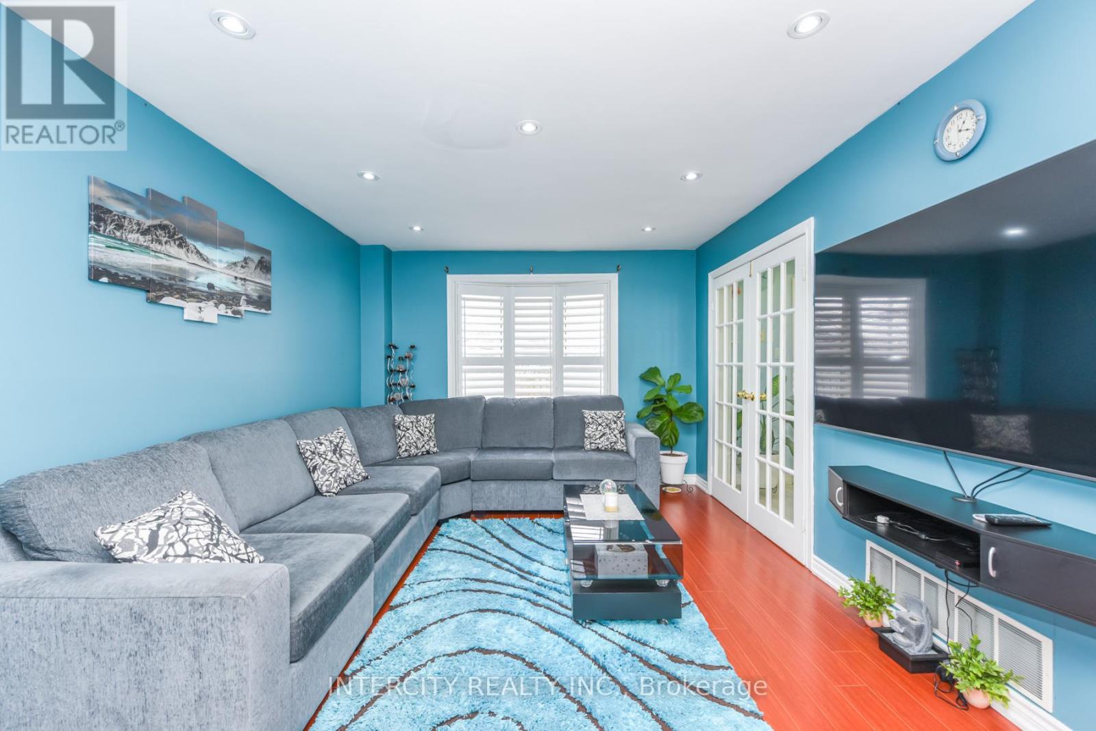 7140 Dalewood Drive, Mississauga, Ontario  L4T 4E9 - Photo 17 - W12977116