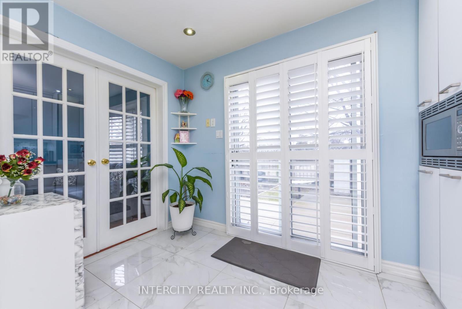 7140 Dalewood Drive, Mississauga, Ontario  L4T 4E9 - Photo 20 - W12977116