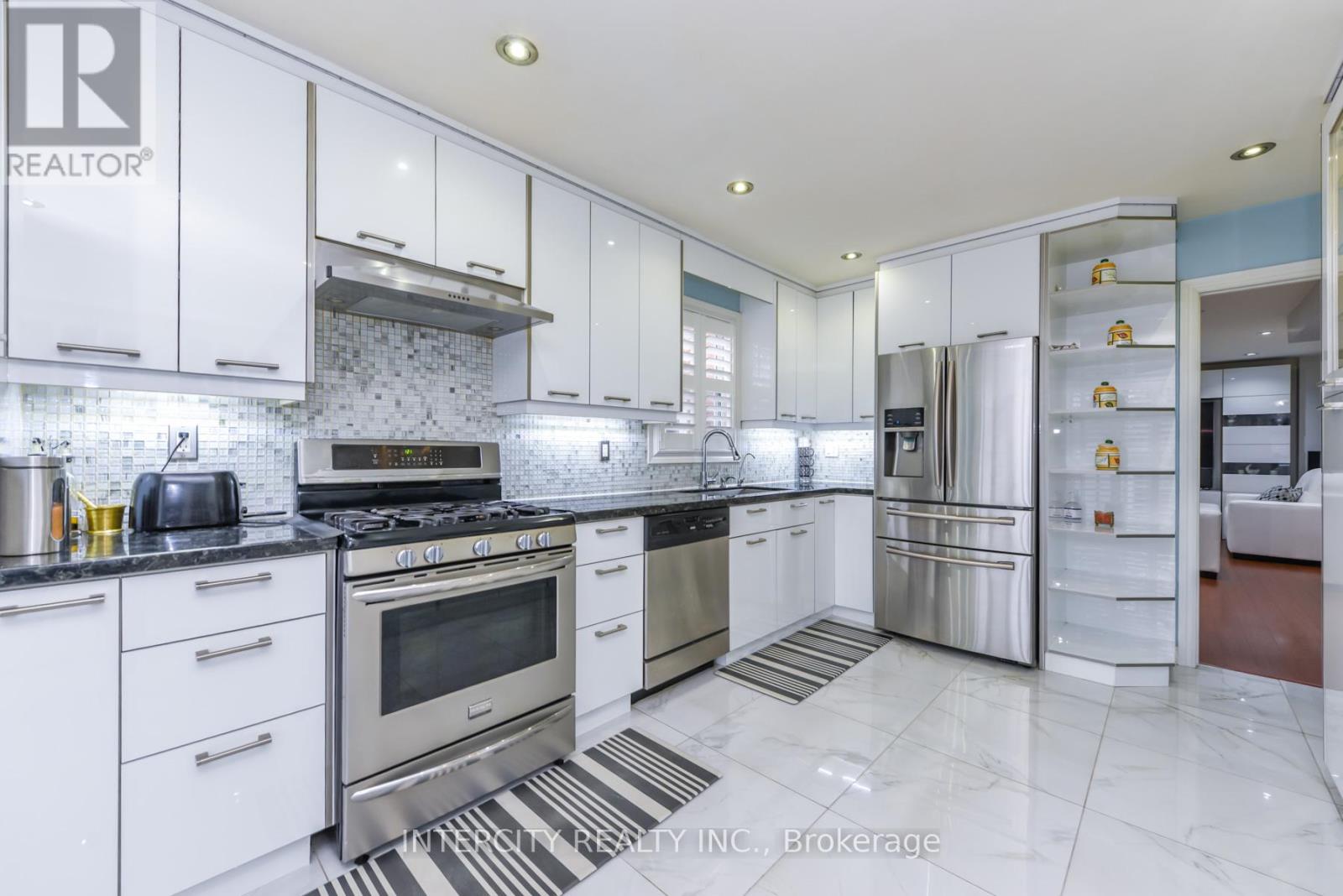 7140 Dalewood Drive, Mississauga, Ontario  L4T 4E9 - Photo 24 - W12977116